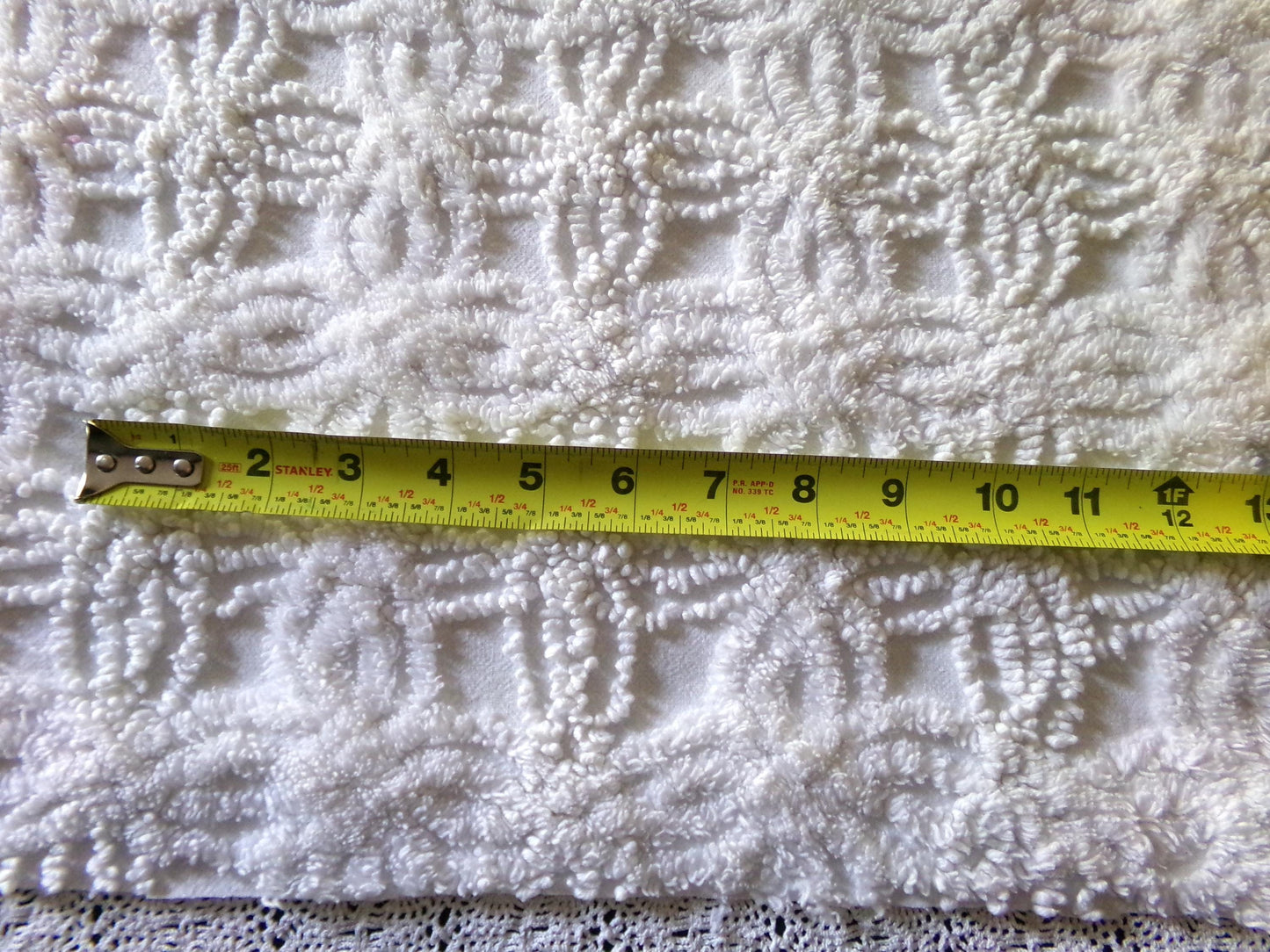 Old Fashioned Vintage Chenille Fabric, Exquisite 18" x 23.5" inch Piece, Intricate Needletufting in Wedding Ring Pattern