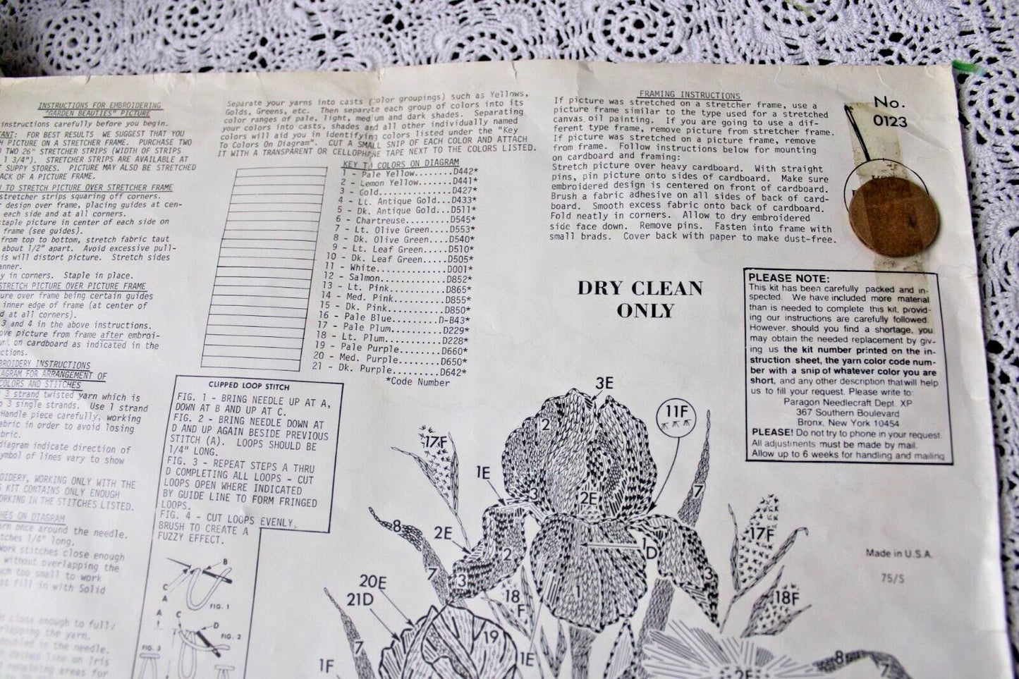 GARDEN BEAUTIES Paragon Crewel Embroidery Kit 0123 Vtg Boho Floral Stitchery