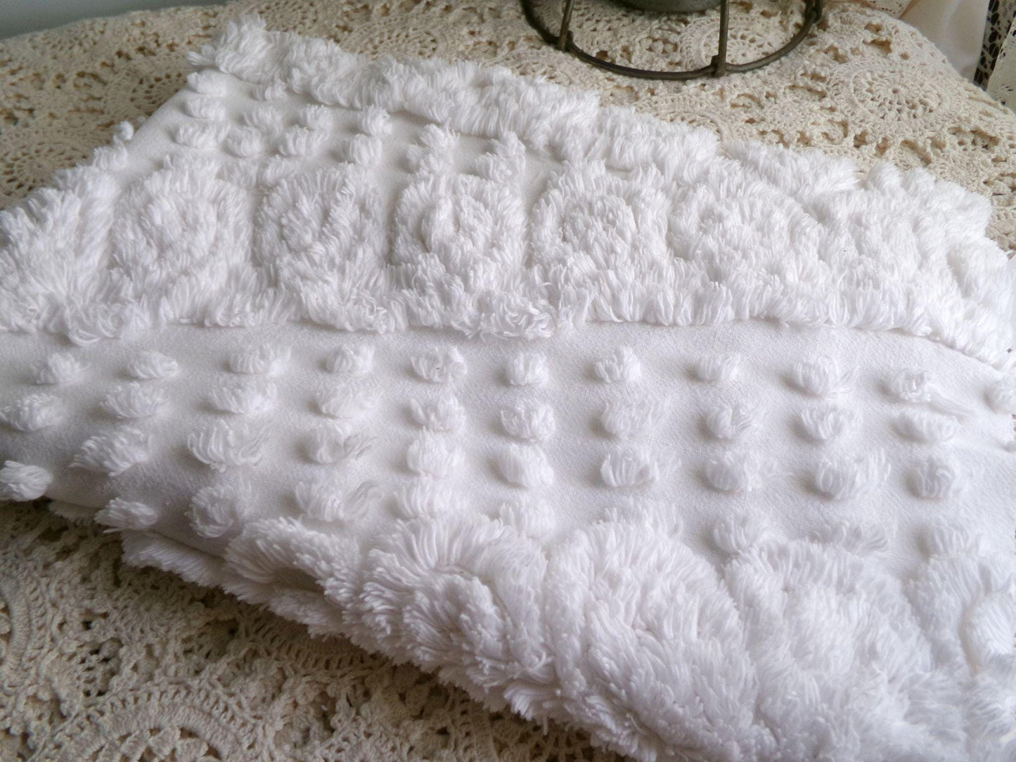 Fluffy Angel White Plush Swirl Vintage Chenille Quilt Fabric, 16" x 24" inch Piece
