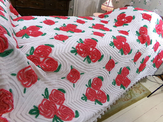 hopeless romantic vintage chenille bedspread, shabby red pinwheel roses in swirl hearts, 100% white cotton full size bedding, pom pom trim