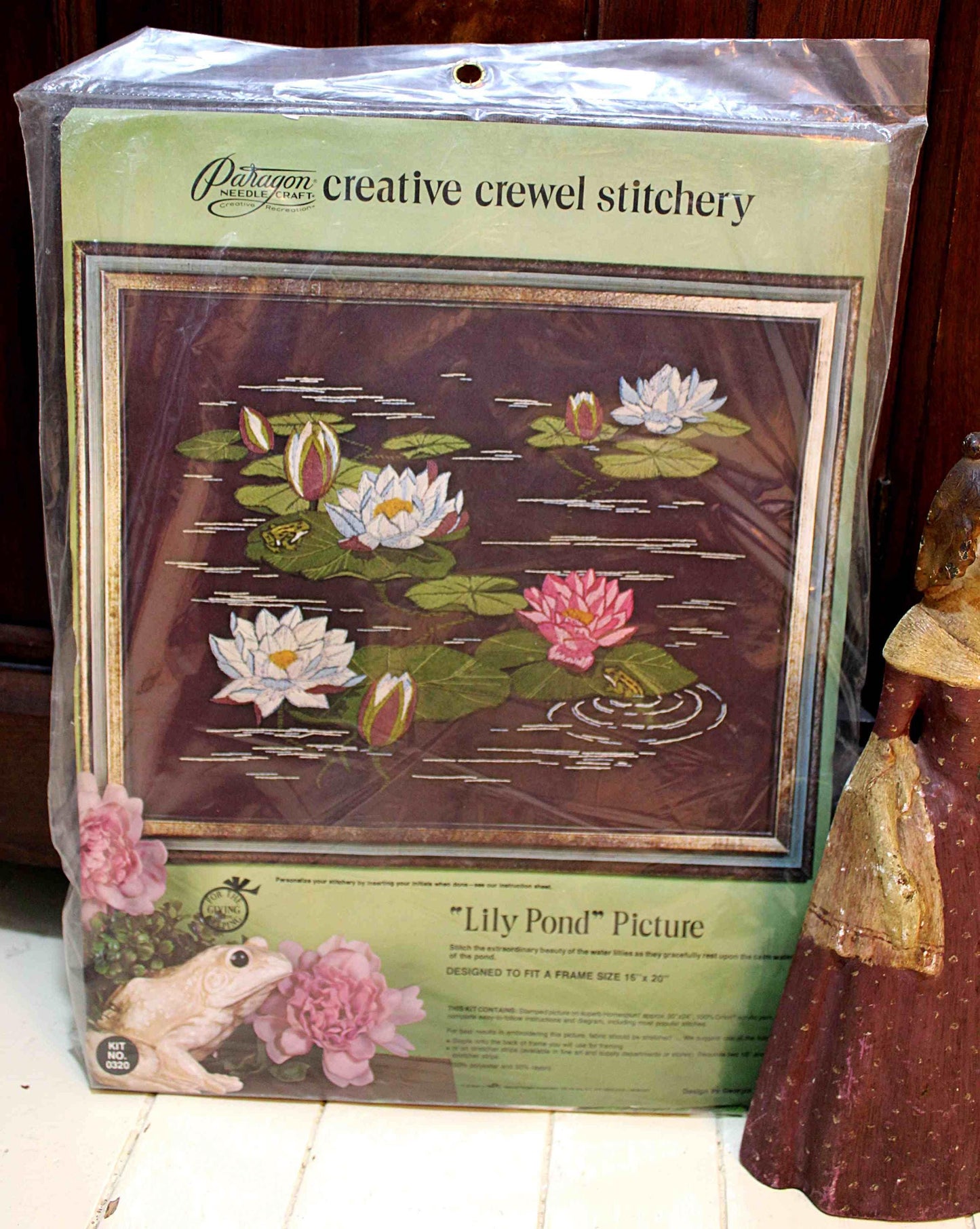 LILY POND Vintage Paragon Needlecraft CREWEL Embroidery Stitchery Kit #0320, Tranquil Water Lily Design by Georgia Ball