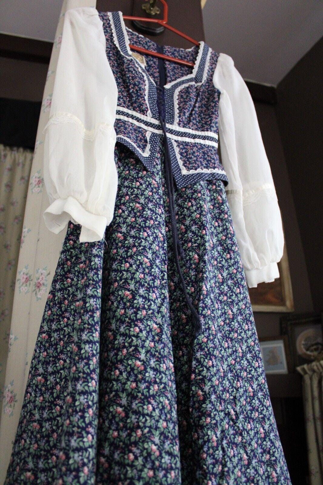 Beautiful Gunne Sax Vintage Clothing Lot 2 Dresses, Peplum Boho Floral, Prairie Midi