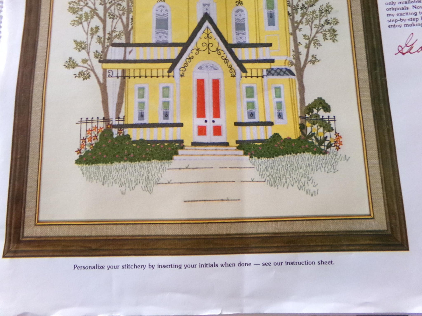 VICTORIAN MANSION Retro Crewel Stitchery Kit, Vintage Paragon Sculptured Needlecraft Embroidery #0326, Design by Georgia Ball