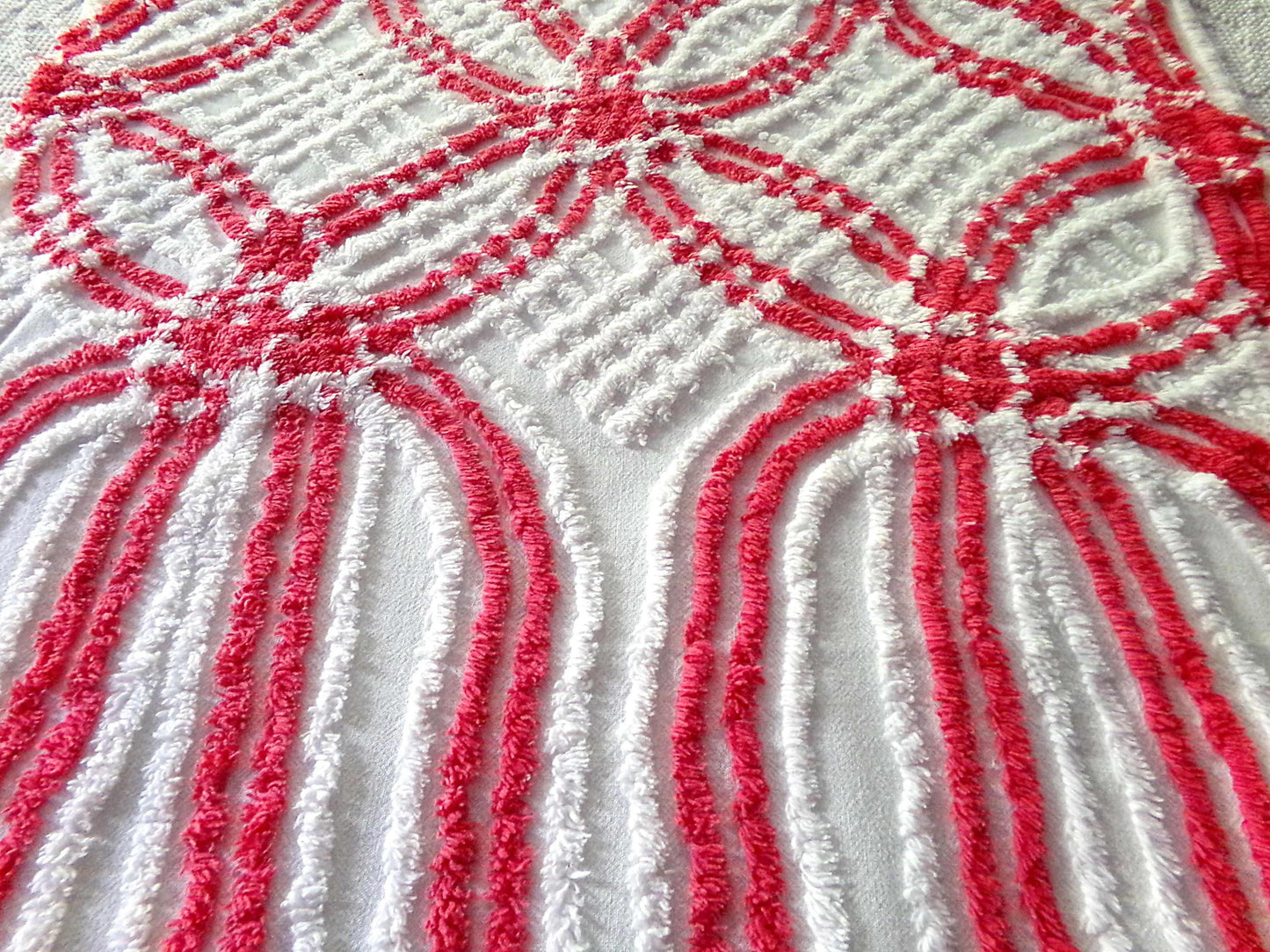 red & white vintage chenille fabric in wedding ring cathedral stripe design, 19" x 29" inch irregular piece of sewing material