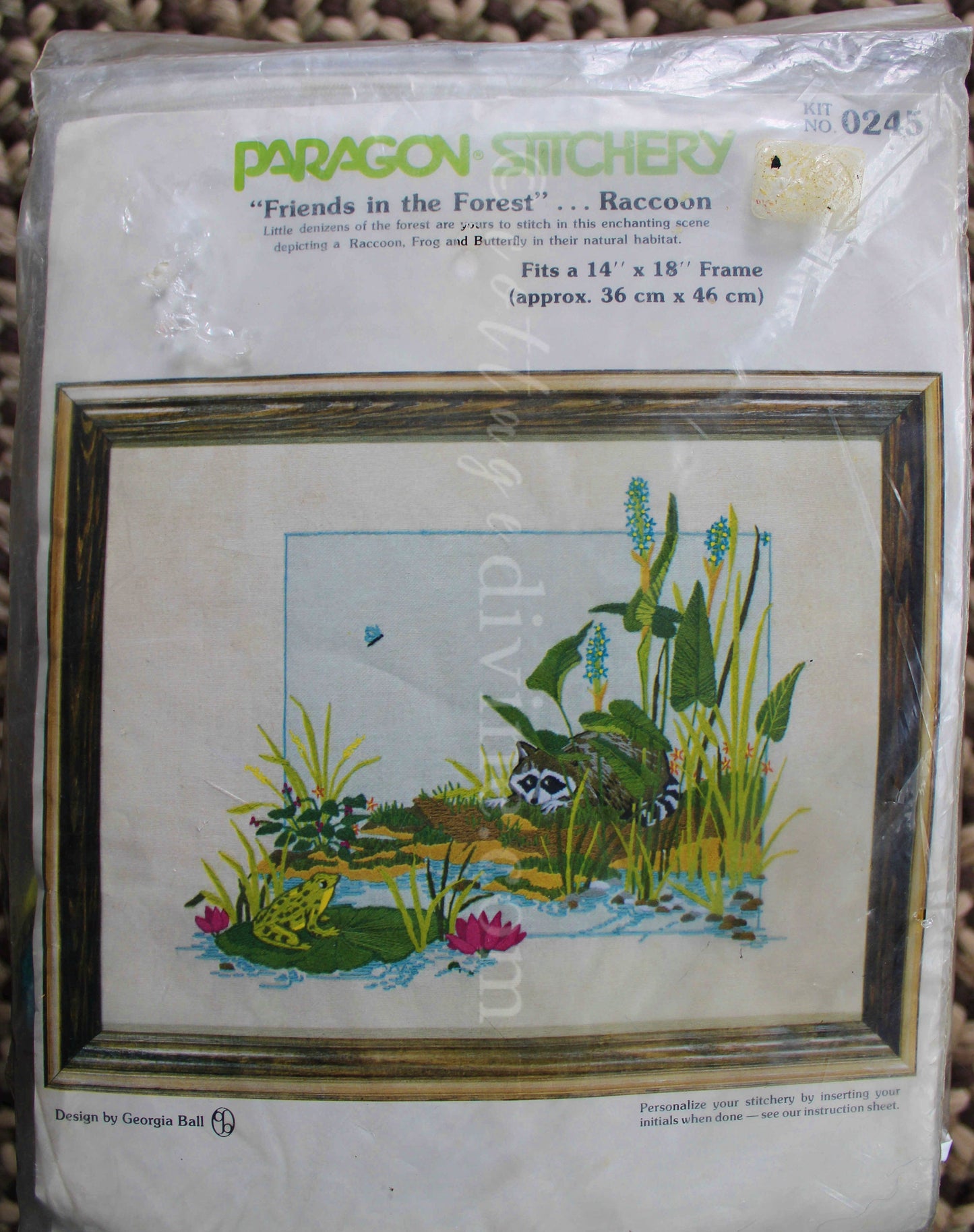 Vintage Wildlife Crewel Embroidery Kit, “Friends in the Forest...Raccoon†Paragon Needlecraft Stitchery, Kit# 0245, Design by Georgia Ball