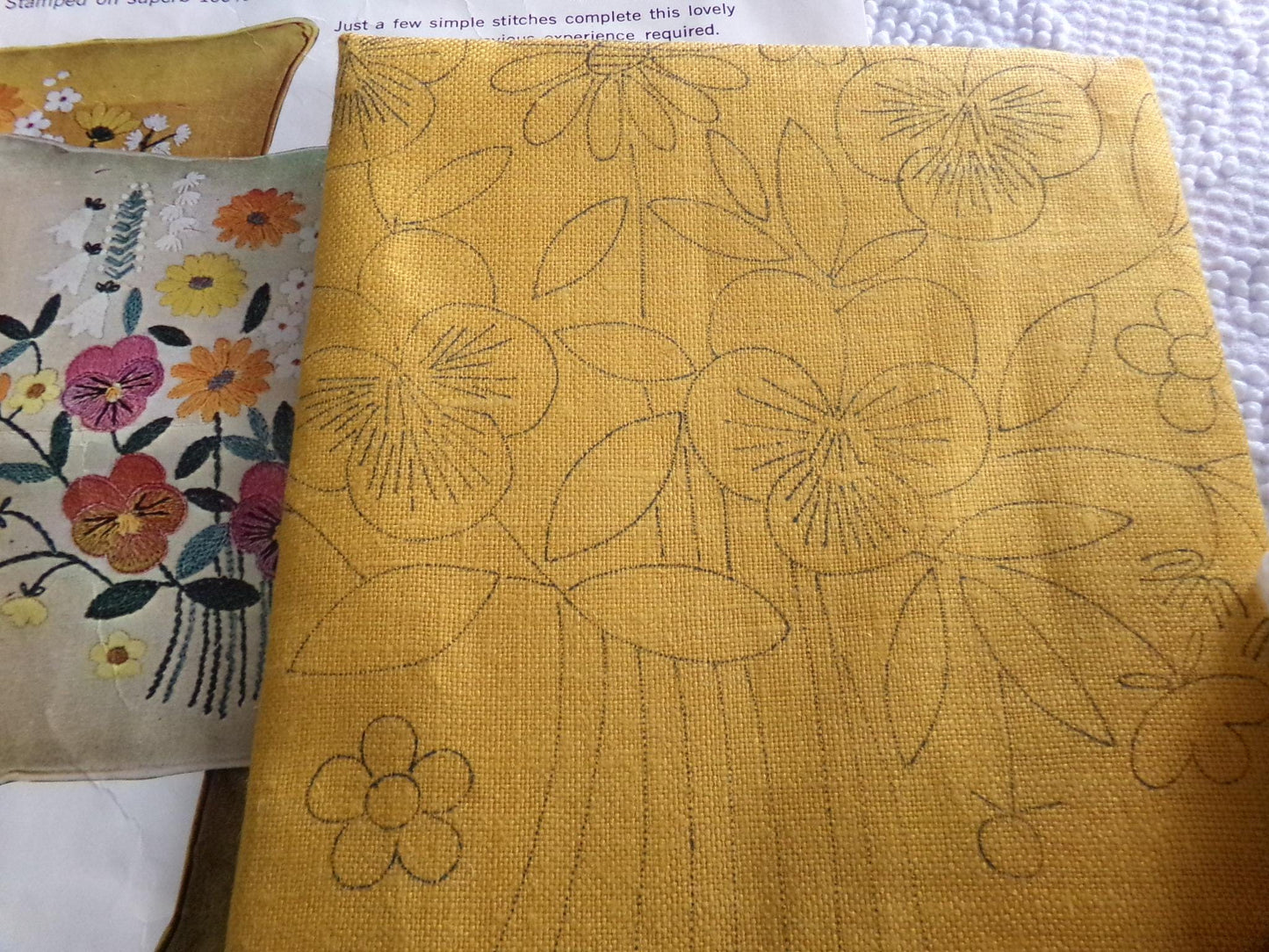 PANSY BOUQUET Pillow Kit by Paragon Creative Stitchery #0776 in Harvest GOLD, Vintage Hippie 1970s Crewel Embroidery, 14" x 14" Square Size