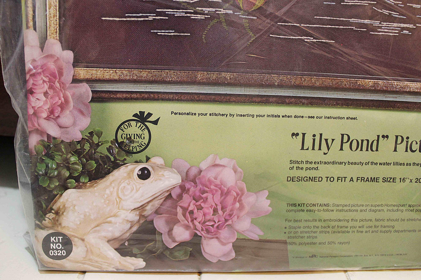 LILY POND Vintage Paragon Needlecraft CREWEL Embroidery Stitchery Kit #0320, Tranquil Water Lily Design by Georgia Ball