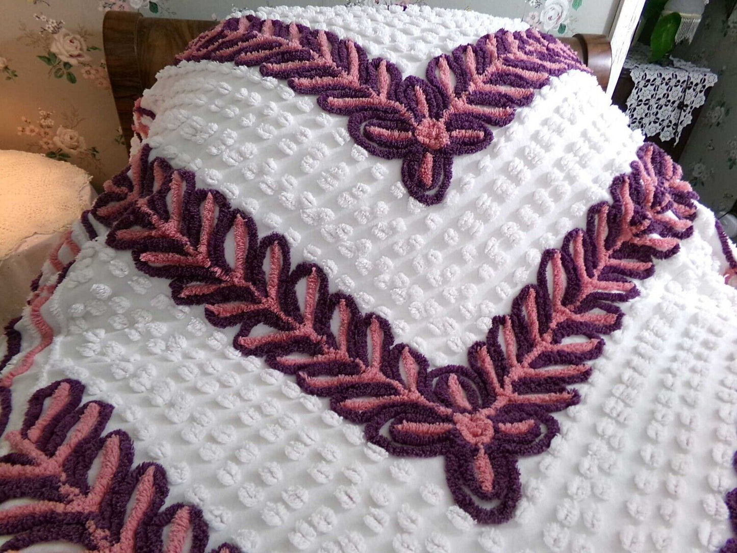 Vintage chenille bedspread sunkissed burgundy frost & burnt umber laurel leaf, twin