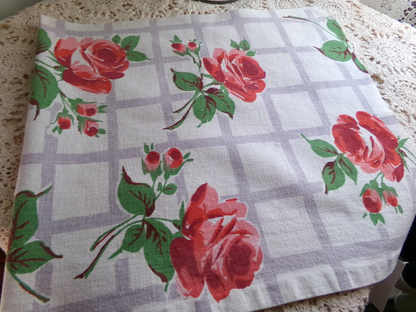 Romantic Lattice Rose Vintage Fabric Piece, Midcentury Style 14" x 31" inches for sewing material, upcycling, pc #1