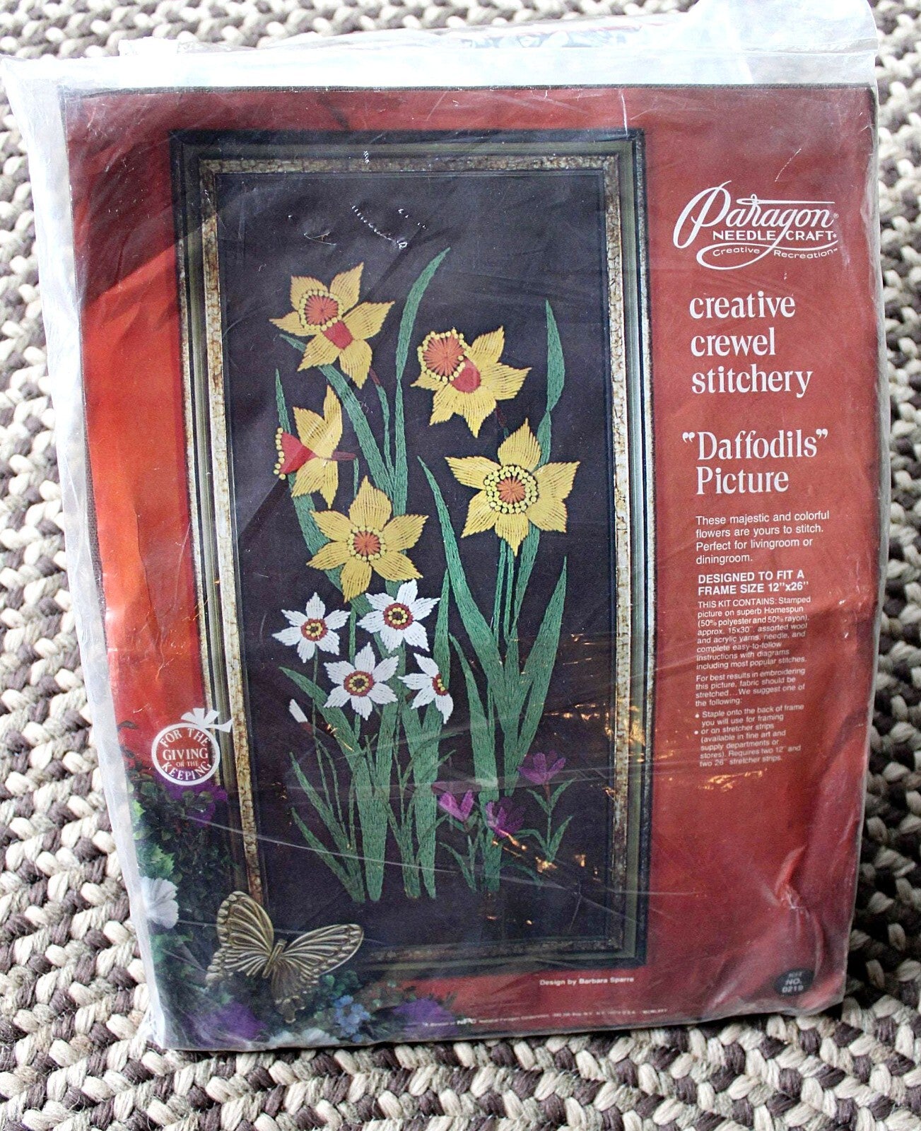 DAFFODILS CREWEL Embroidery Kit Vintage Paragon Stitchery 0219 Barbara Sparre