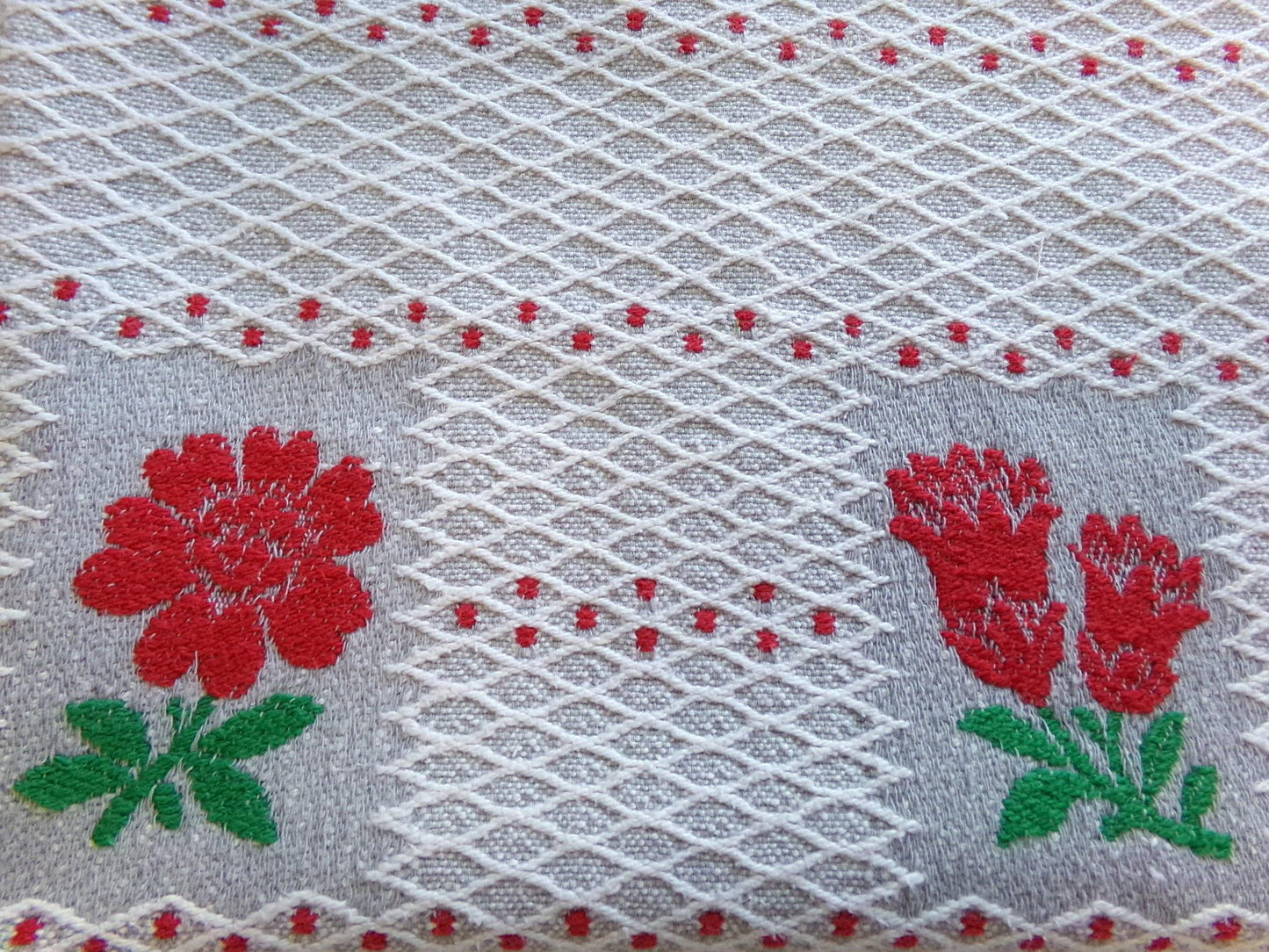steel grey red floral vintage woven fabric, midcentury MCM reversible white lattice sewing material, 17" x 31" inch cut piece