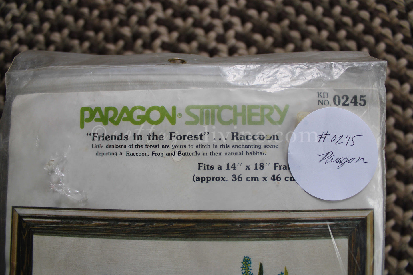 Vintage Wildlife Crewel Embroidery Kit, “Friends in the Forest...Raccoon†Paragon Needlecraft Stitchery, Kit# 0245, Design by Georgia Ball