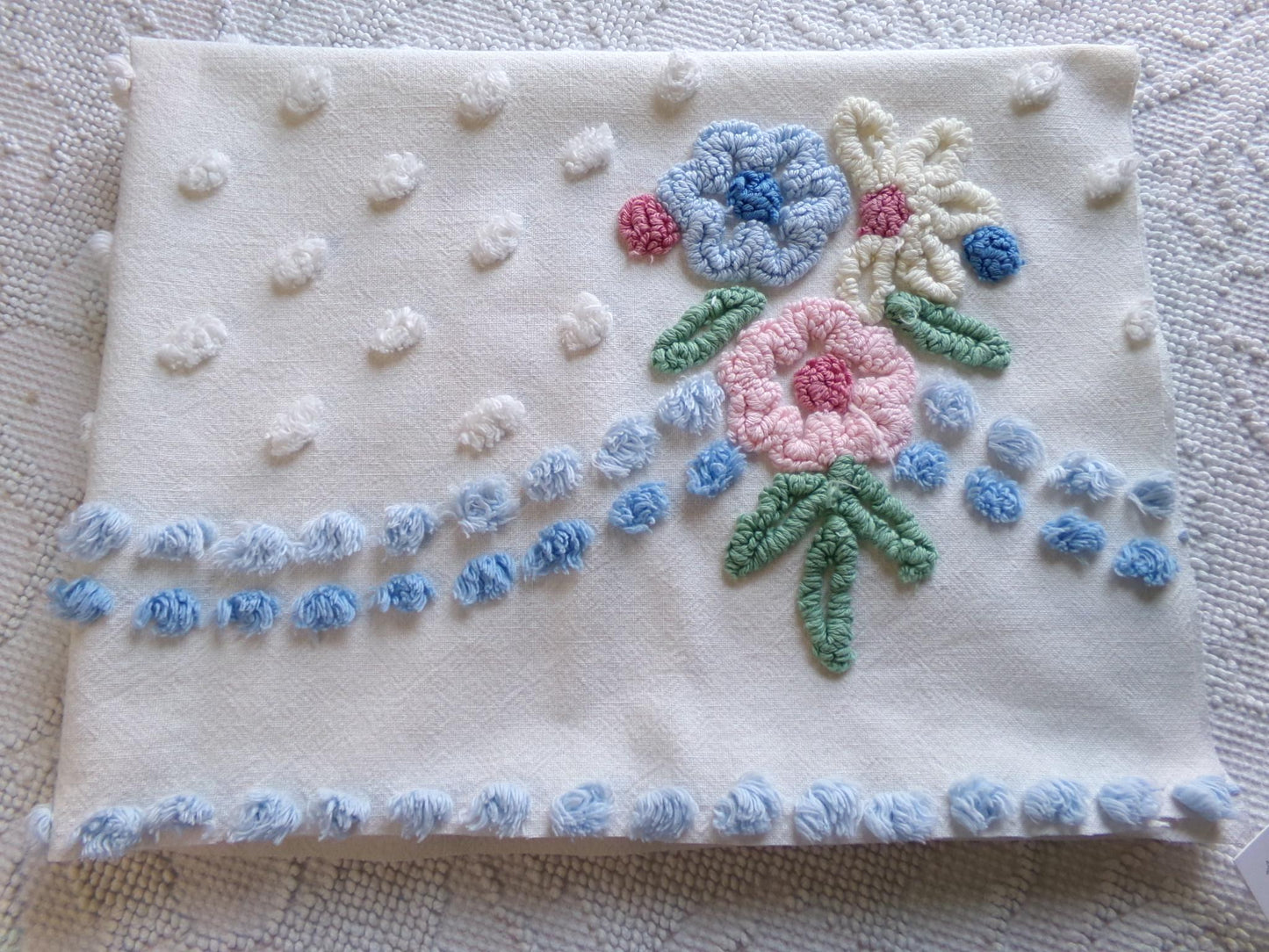 classic shabby chic vintage chenille fabric, beautiful floral 20" x 26" inch piece of cotton sewing material, great for pillows & crafts