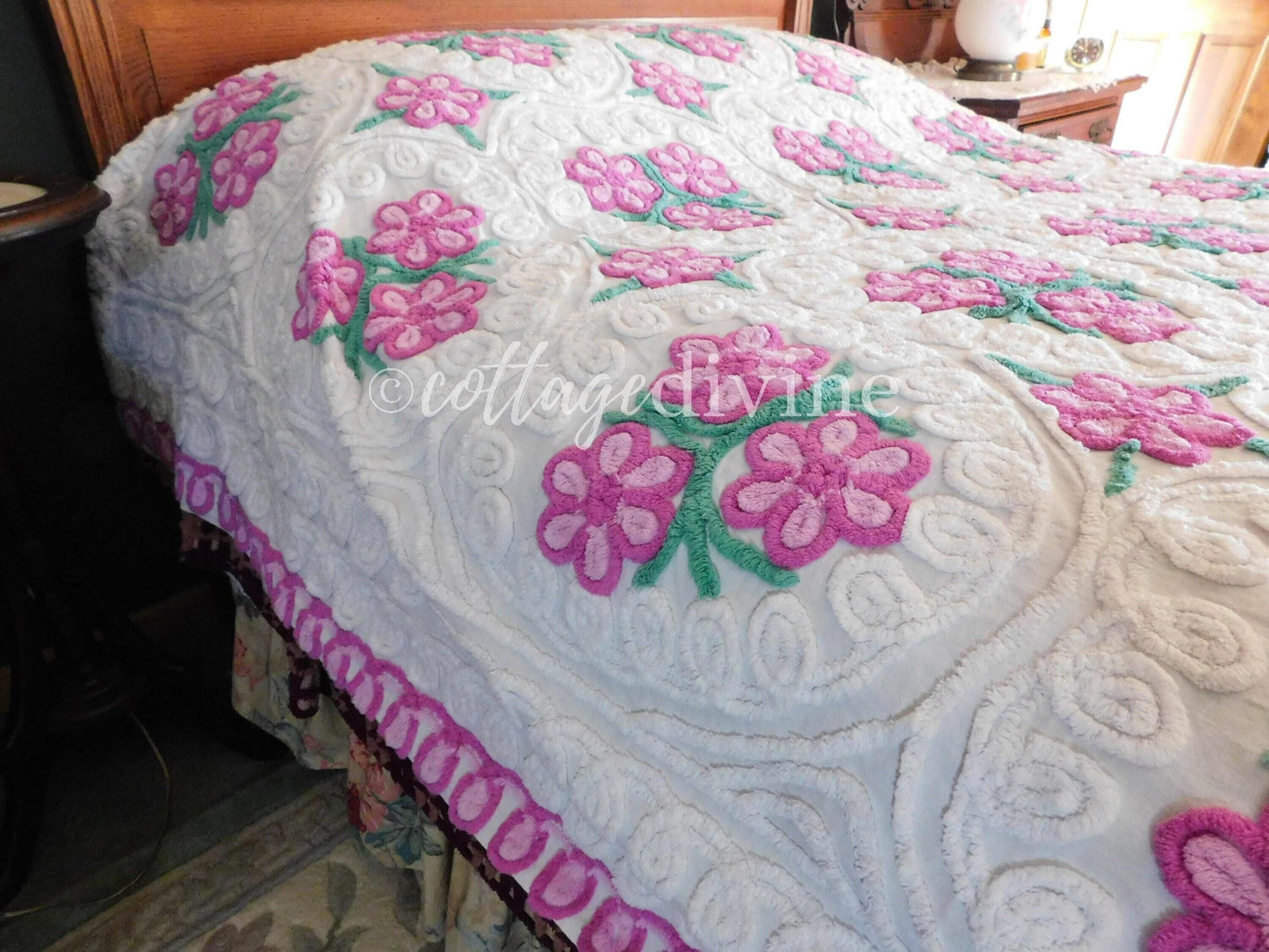 Romantic Plush Hearts White Curlicue 1950s Vintage Chenille Bedspread, FULL Size