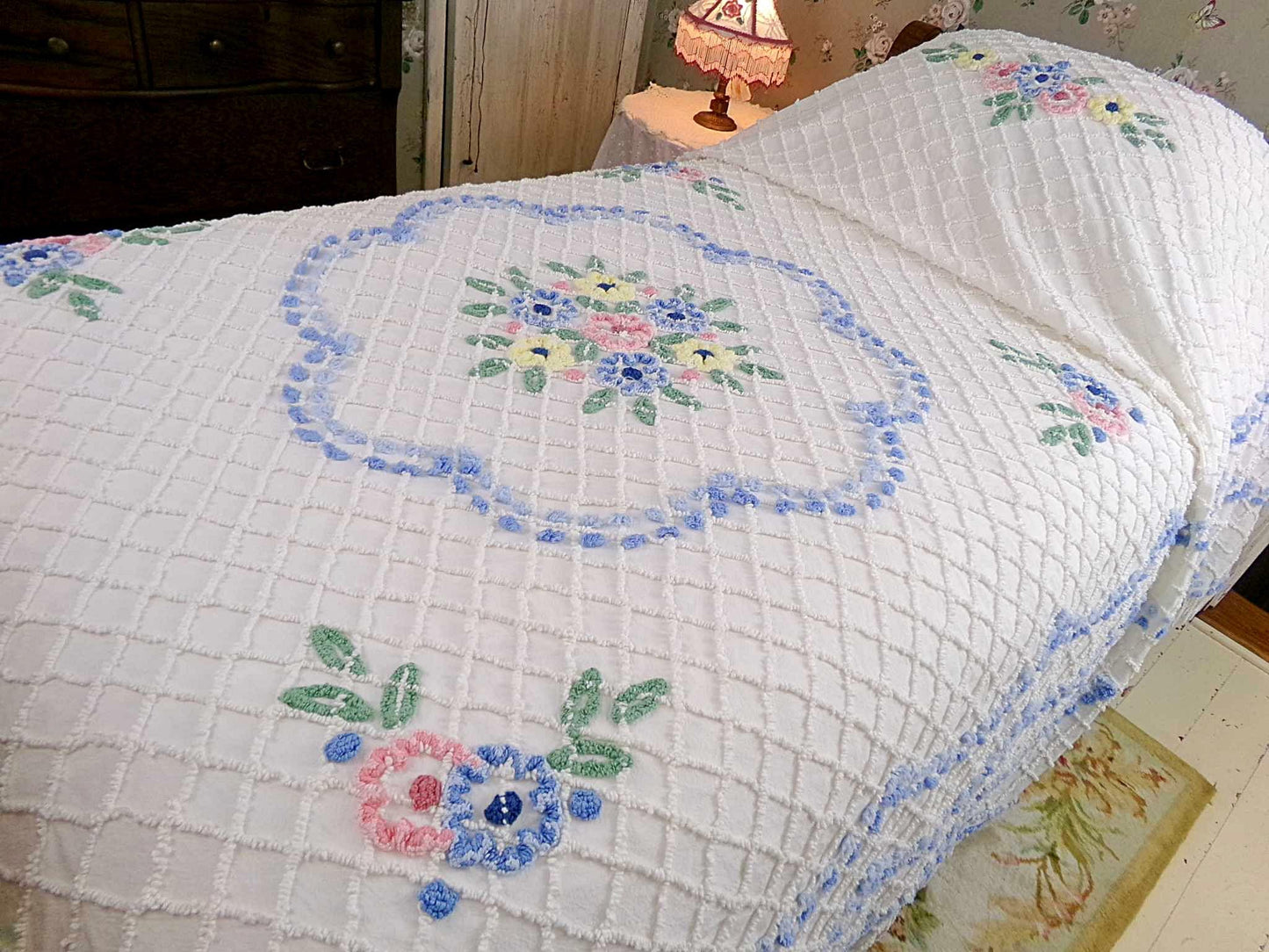 cottage classic vintage chenille bedspread, springtime flowers on white with fringe trim, full size cotton bedding