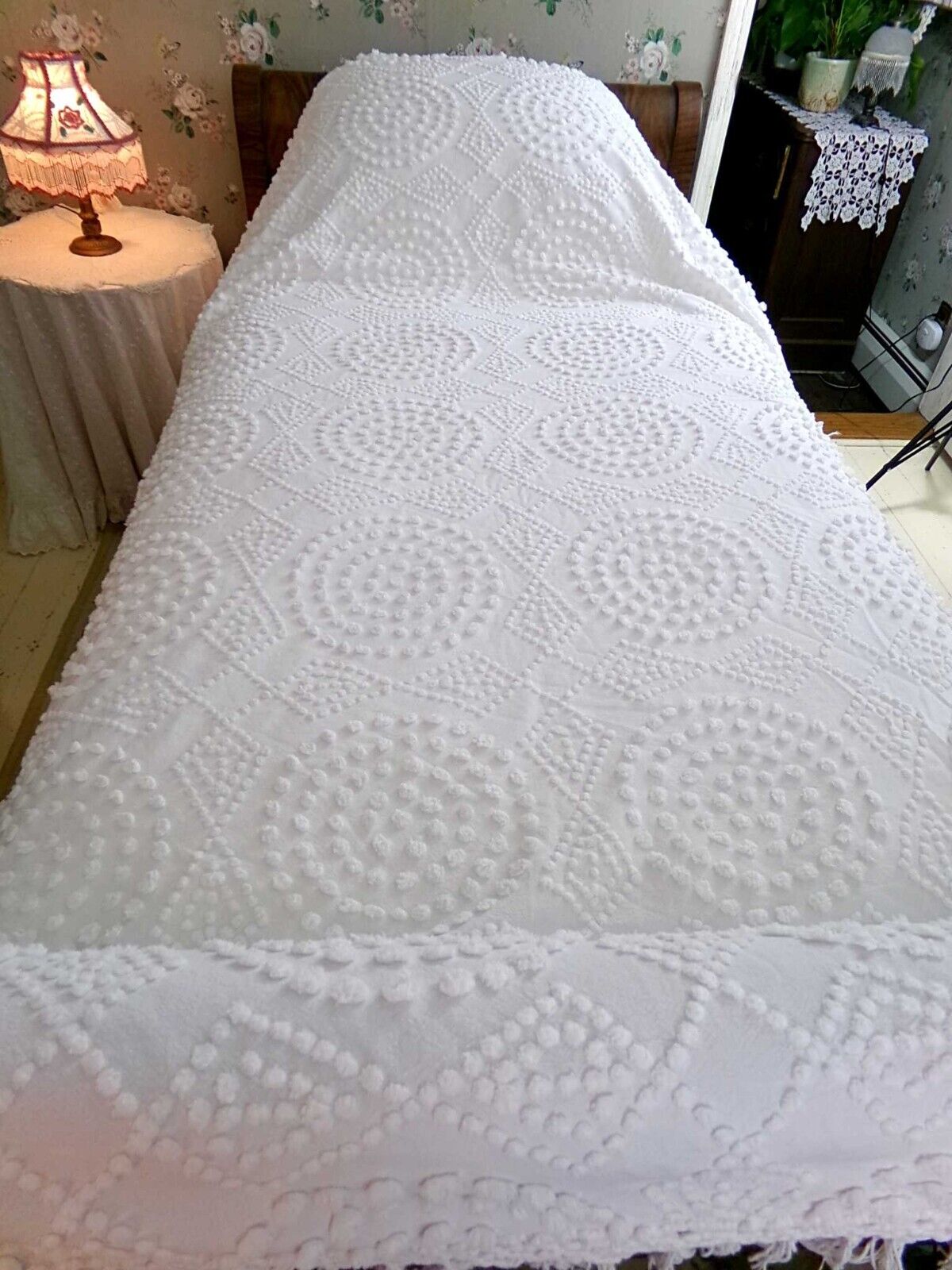 Vintage White Chenille Bedspread, Handtufted Moon & Diamonds, Full Size, Fringe Trim