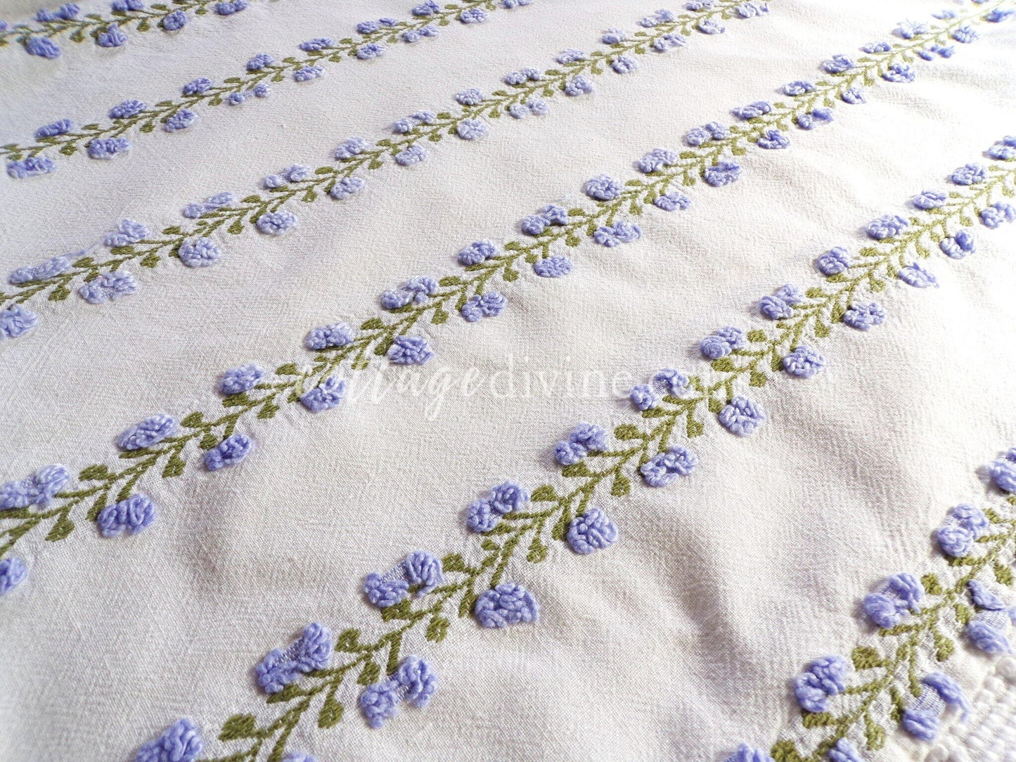 Romantic Ivy Rose Vintage Chenille Fabric, Fieldcrest Lavender Rosebud Design, 18" x 22" inch Piece, beautiful in handmade quilts