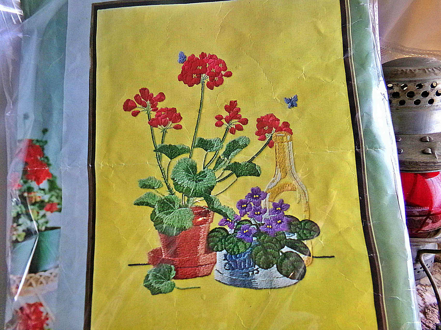 GERANIUM STILL LIFE Hippie 1970s Vintage Paragon Needlecraft Crewel Embroidery Stitchery Kit #02682X, Design by Carol & Don Henning