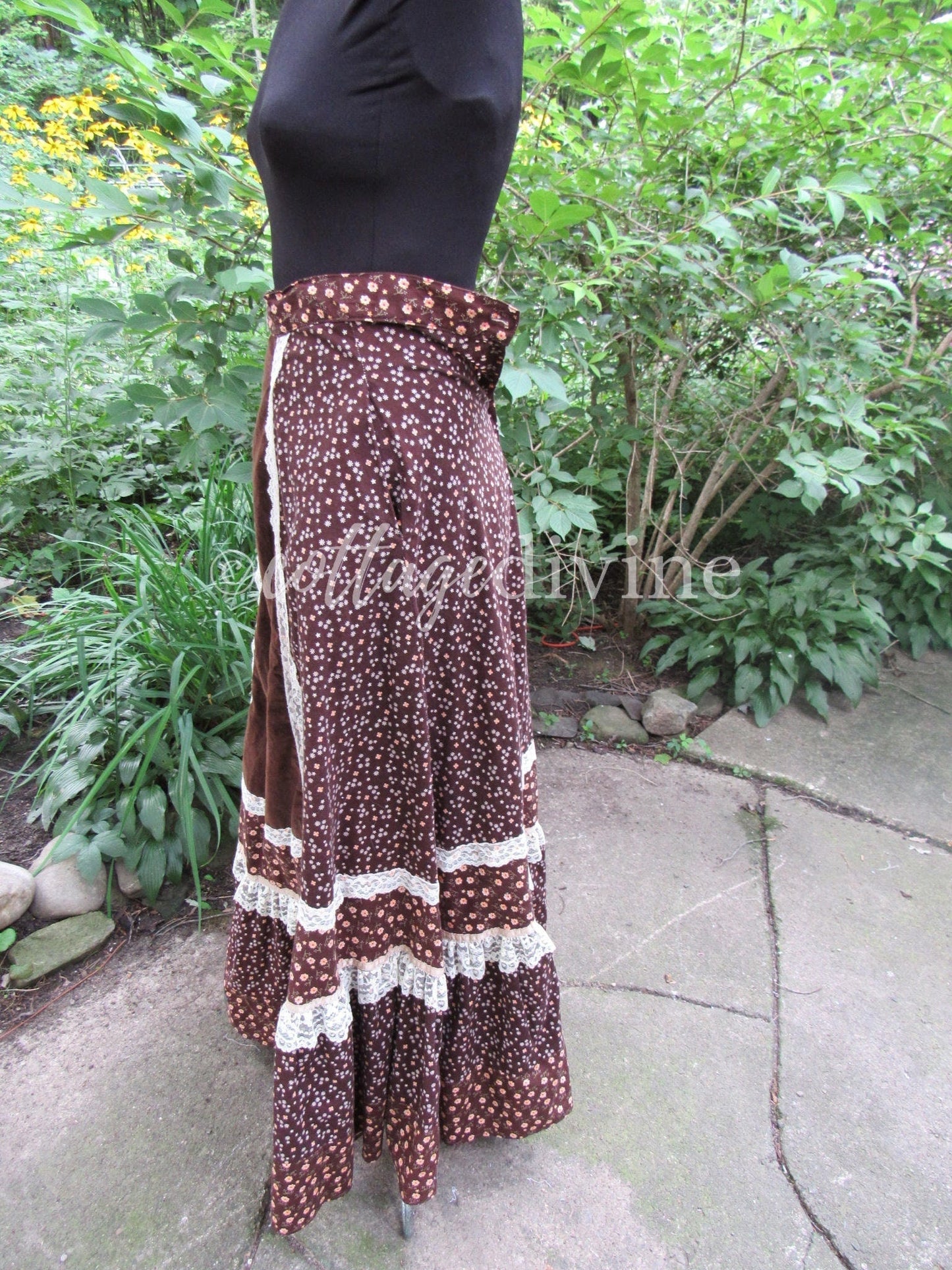 GUNNE SAX Prairie Skirt Velvet Front Chocolate Brown Calico Gunnies Vintage 1970s Maxi Skirt, XXS