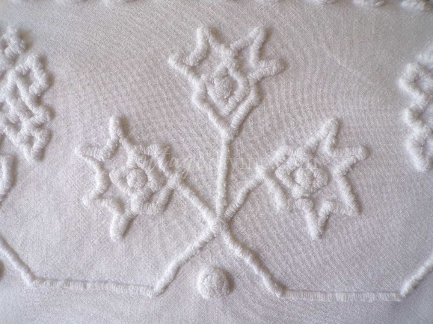 modern farmhouse white vintage chenille fabric, great design ideal for pillow covers, wall hanging, quilts, 23" x 23" piece sewing material