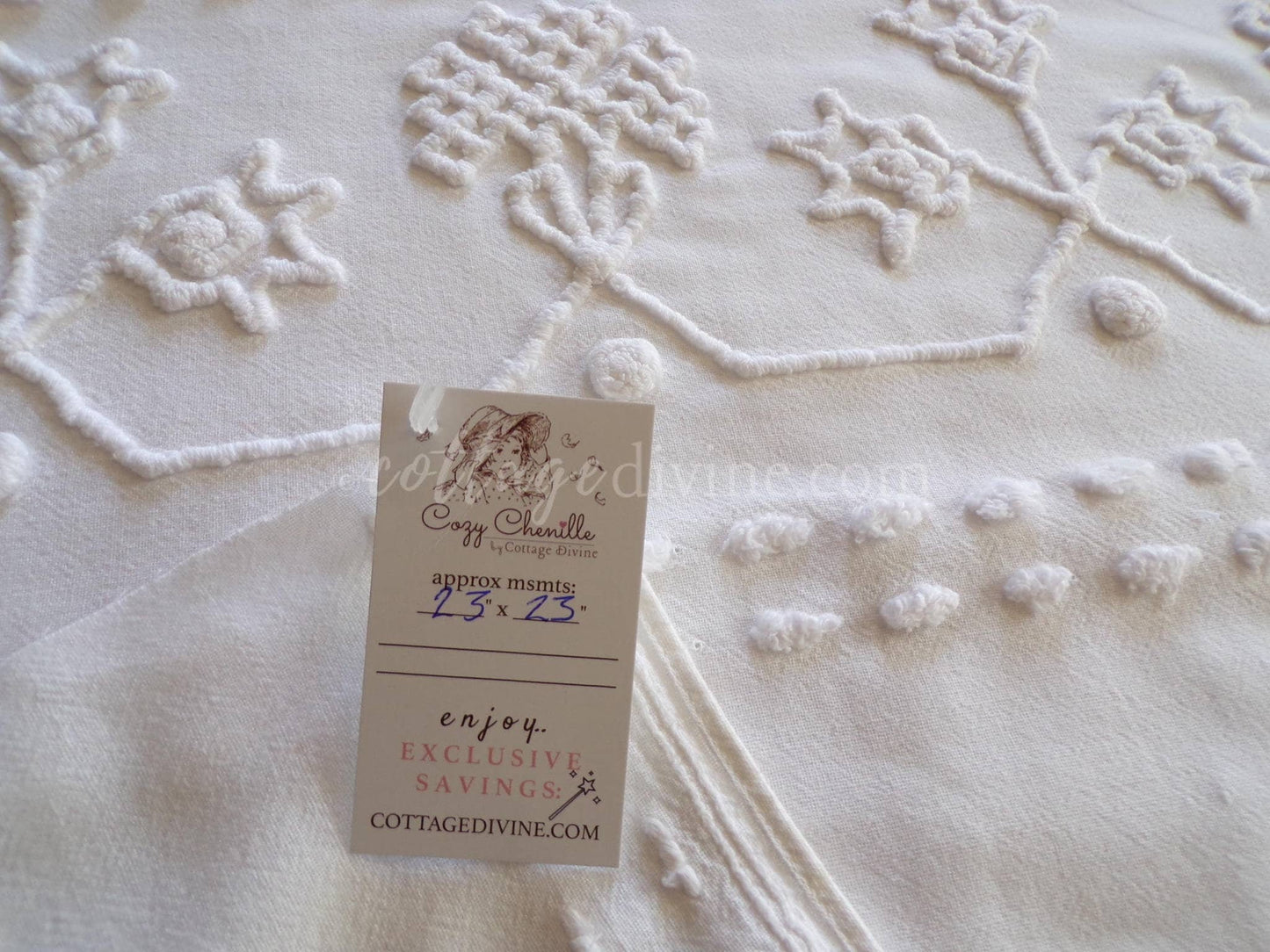 modern farmhouse white vintage chenille fabric, great design ideal for pillow covers, wall hanging, quilts, 23" x 23" piece sewing material