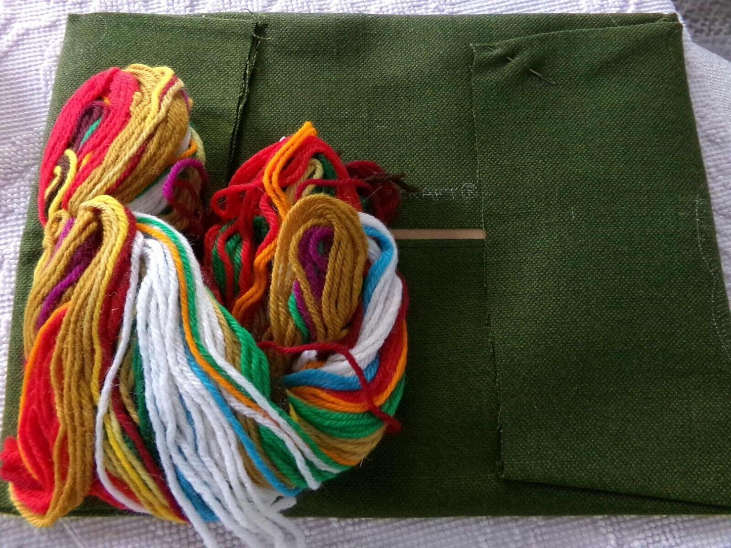 CORNUCOPIA Vintage Paragon Crewel Stitchery Embroidery Kit # 0417 Folk Hippie Style