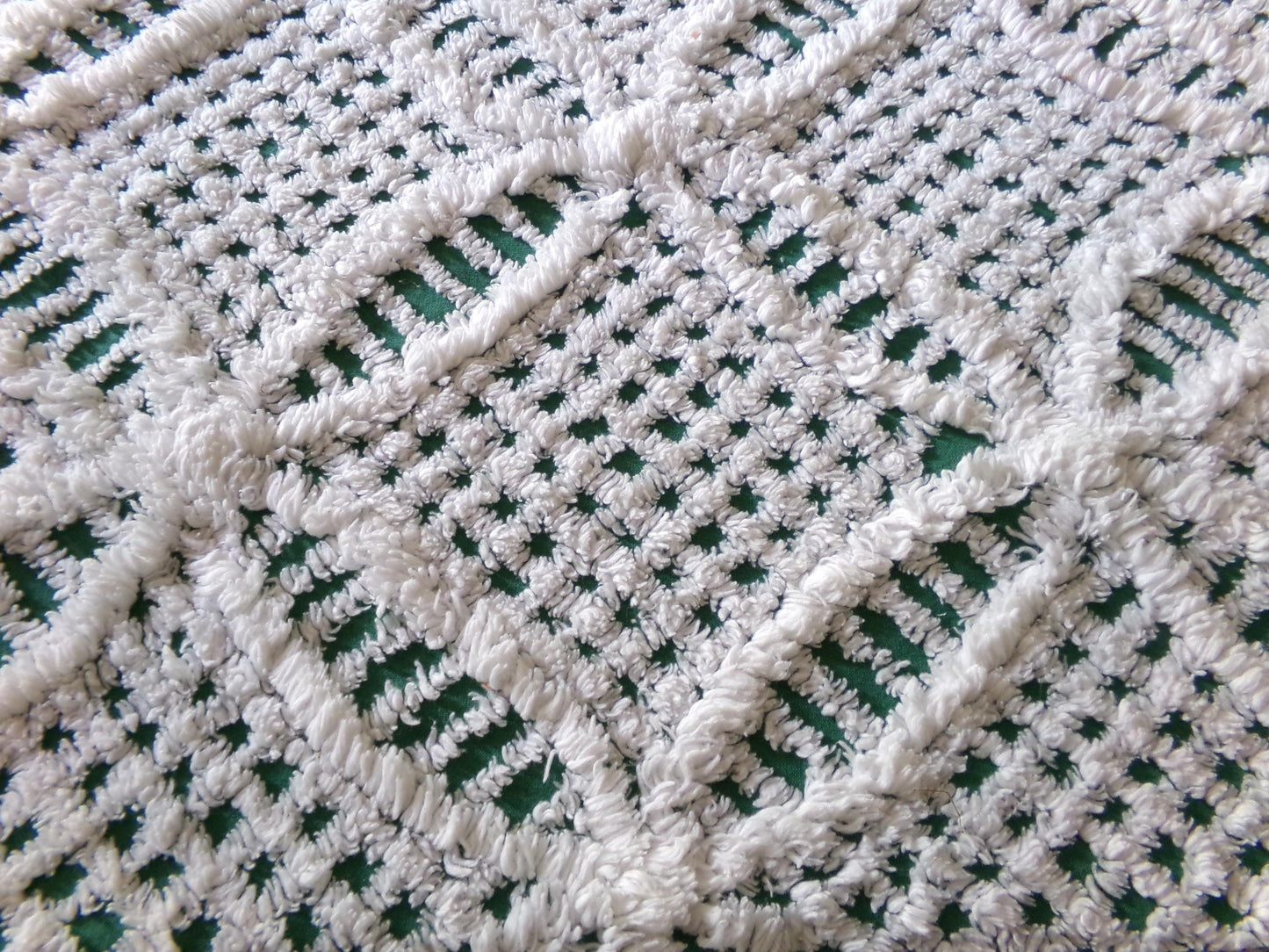 Plush Lush Green & White Vintage Chenille Fabric, 18" x 26" inch Piece, Wedding Ring Design for Christmas Crafts, Pillows, Quilts