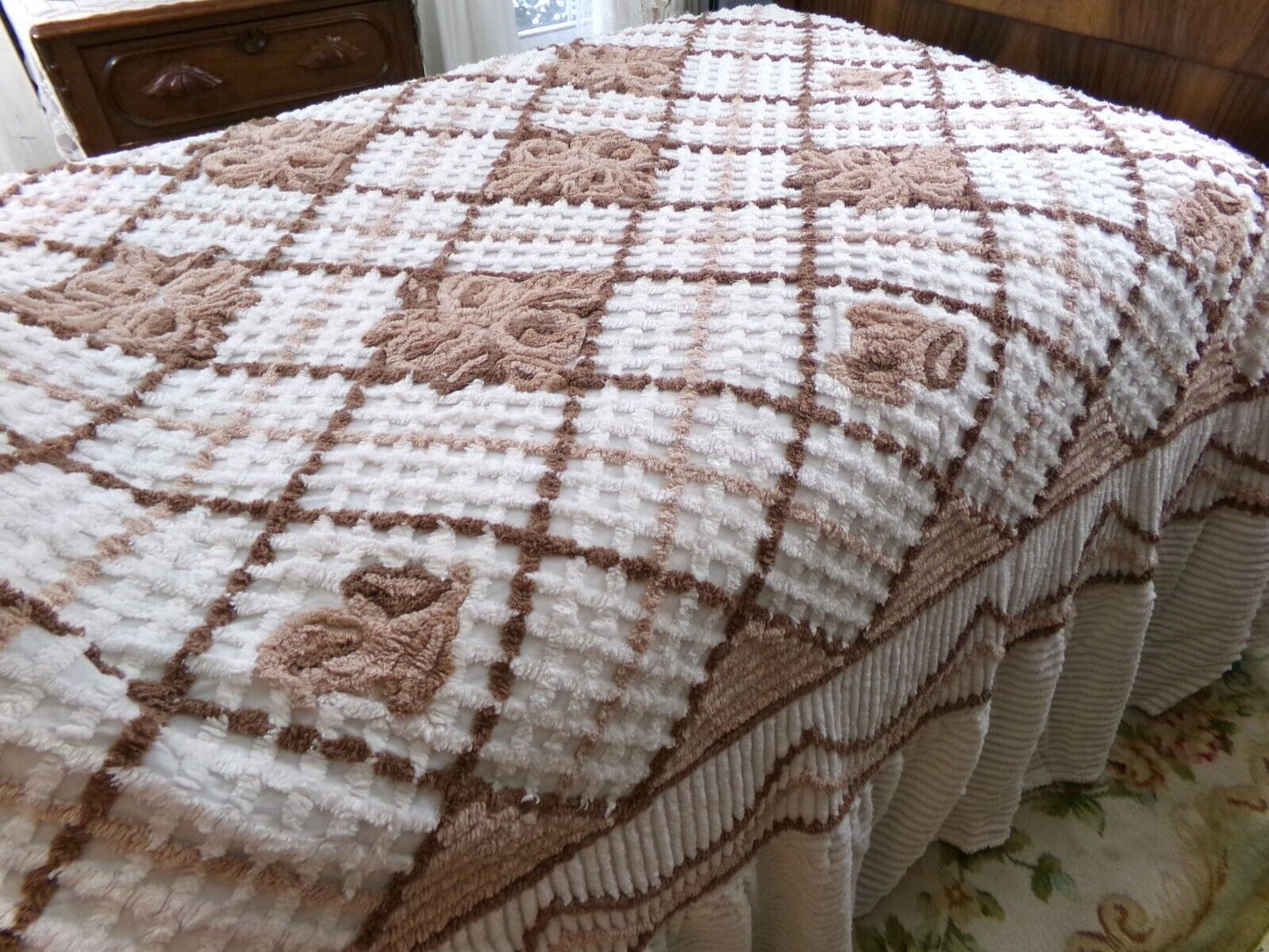 Vintage full size chenille bedspread, chocolate brown roses, boxed & fitted design