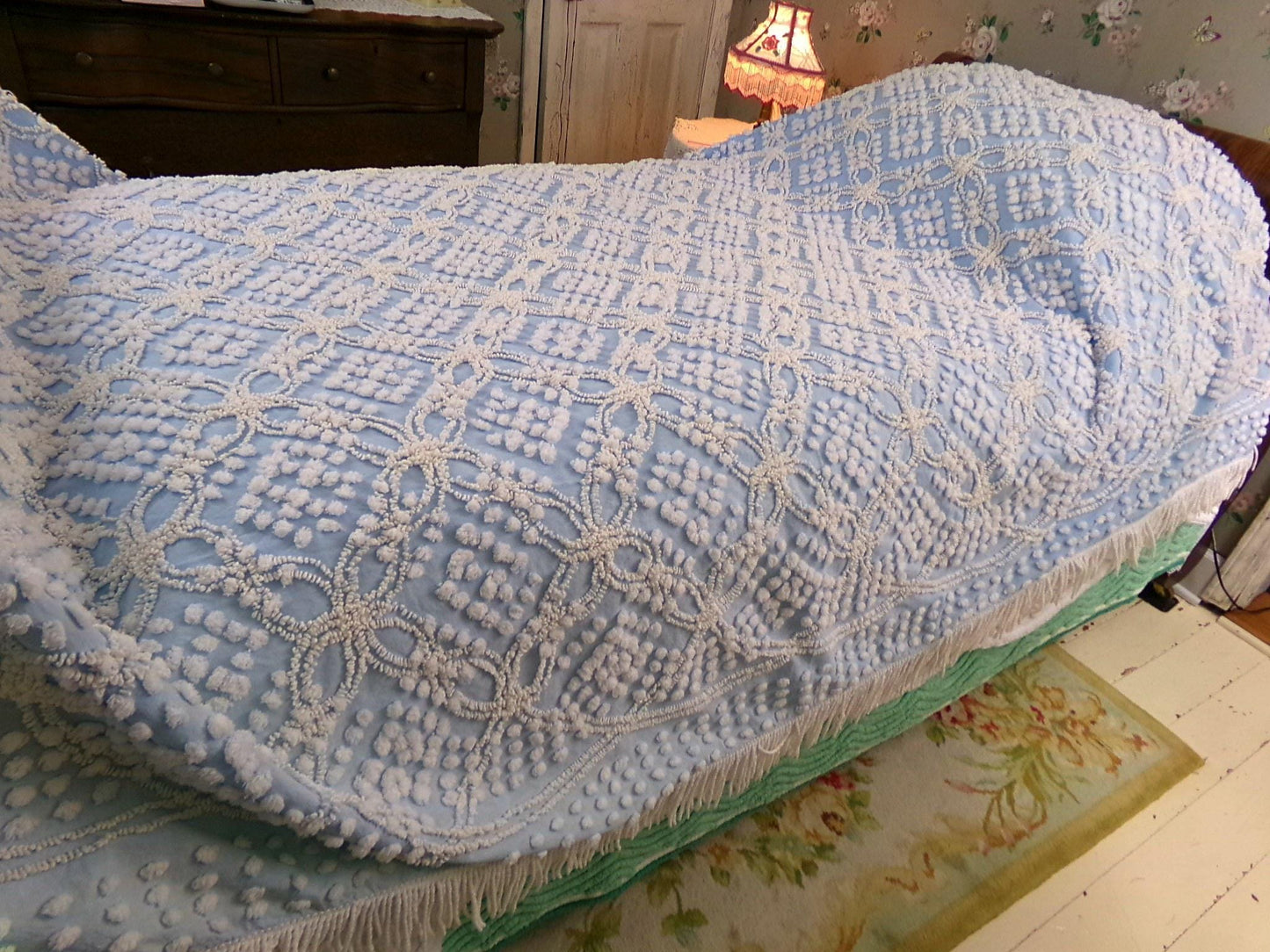 beach cottage blue vintage chenille bedspread, shabby tufted geometric pattern, 100% cotton twin size summer coverlet with fringe