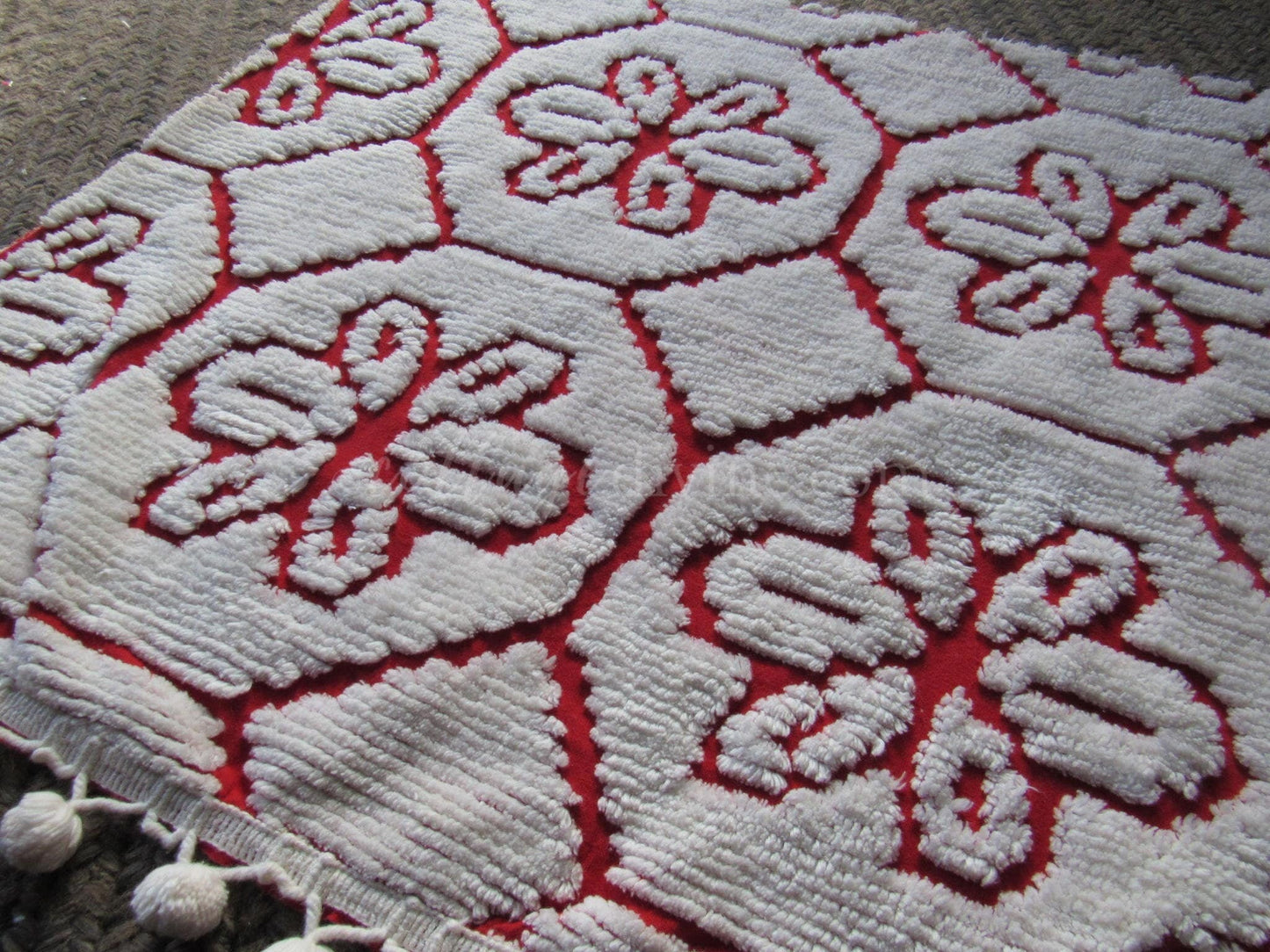 Snow White Daisy Vintage Chenille Fabric, Red Cotton Sewing Material, 22" x 24" Cut Piece
