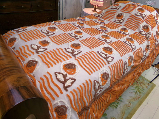 tarnished rose vintage chenille bedspread, hippie rose florals in rust, clay & chocolate, cotton full size boho style bedding