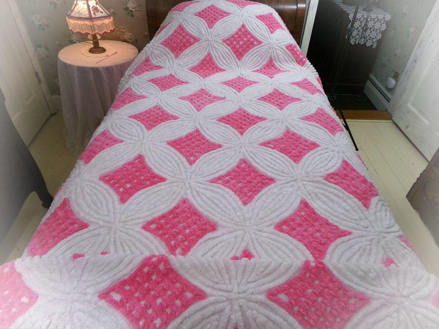 dreamy pink & white vintage chenille bedspread, waffle tufts in swirl flower petal design, pom pom trim, 100% plush cotton full size bedding