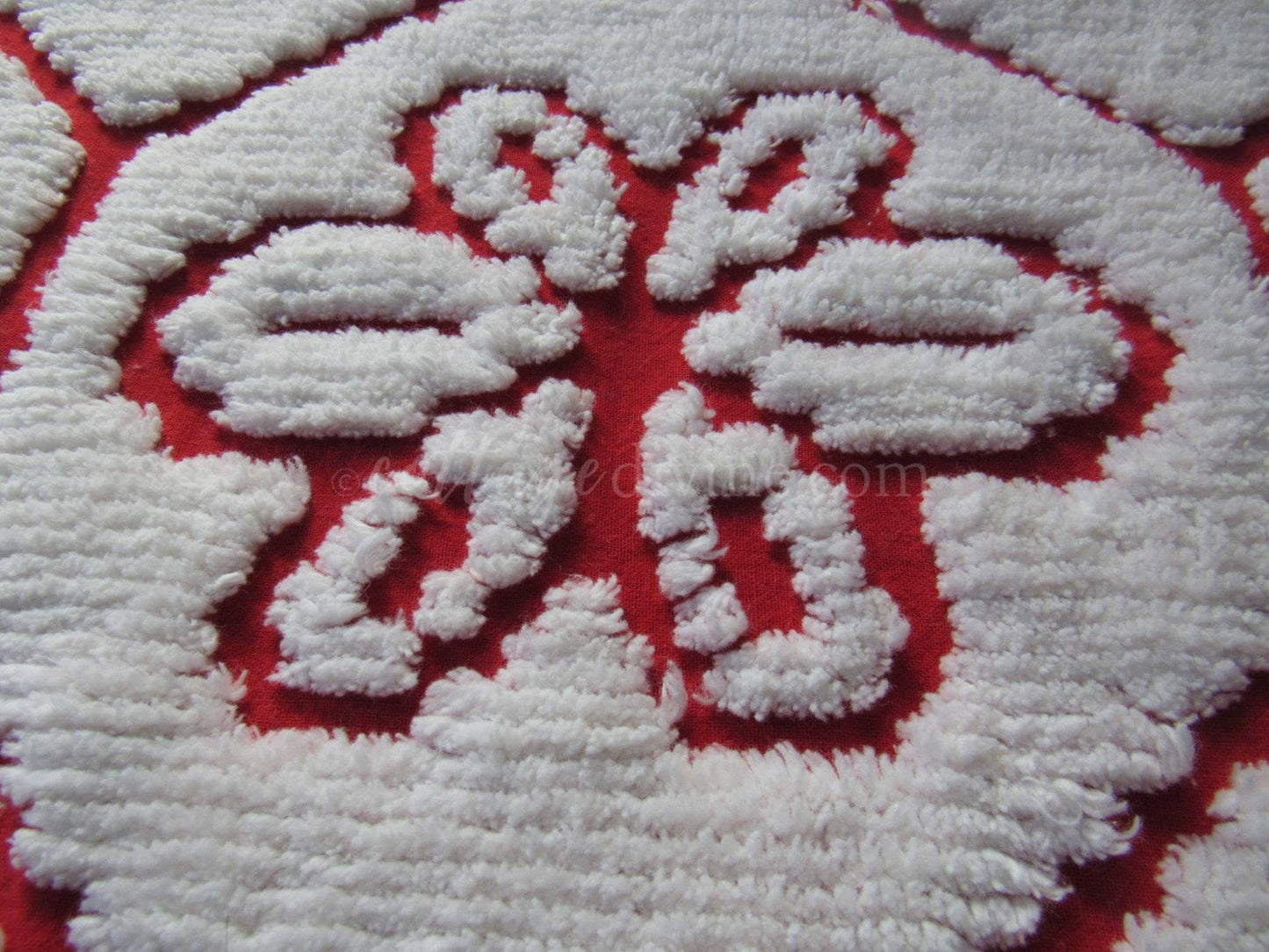 Snow White Daisy Vintage Chenille Fabric, Red Cotton Sewing Material, 22" x 24" Cut Piece