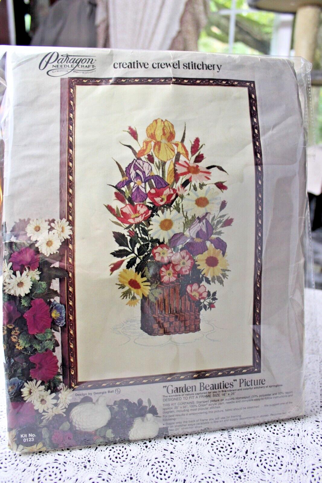 GARDEN BEAUTIES Paragon Crewel Embroidery Kit 0123 Vtg Boho Floral Stitchery
