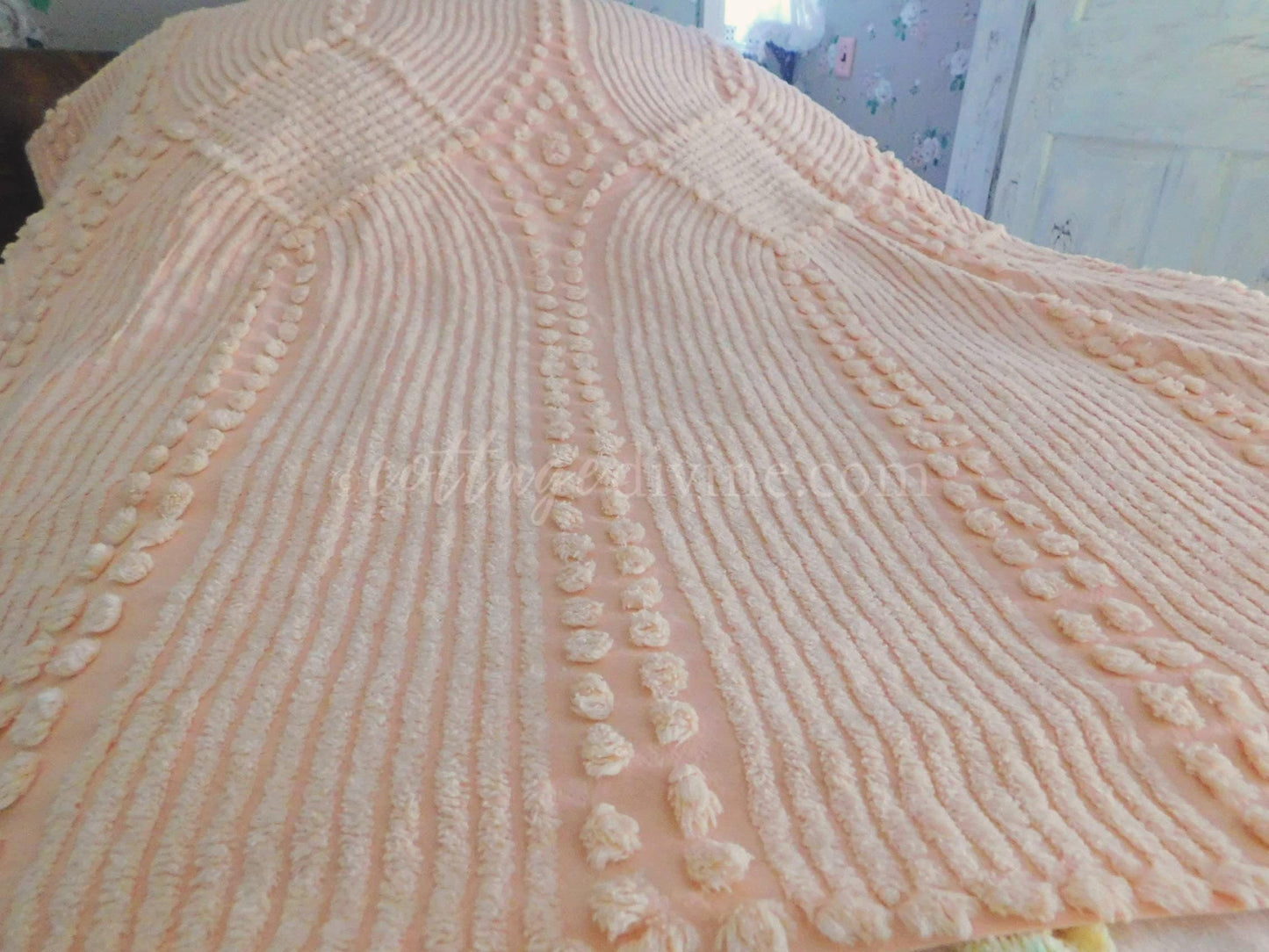 Graceful Waterfall Iced Peach Vintage 1940s Chenille Bedspread, Full Size, Cotton