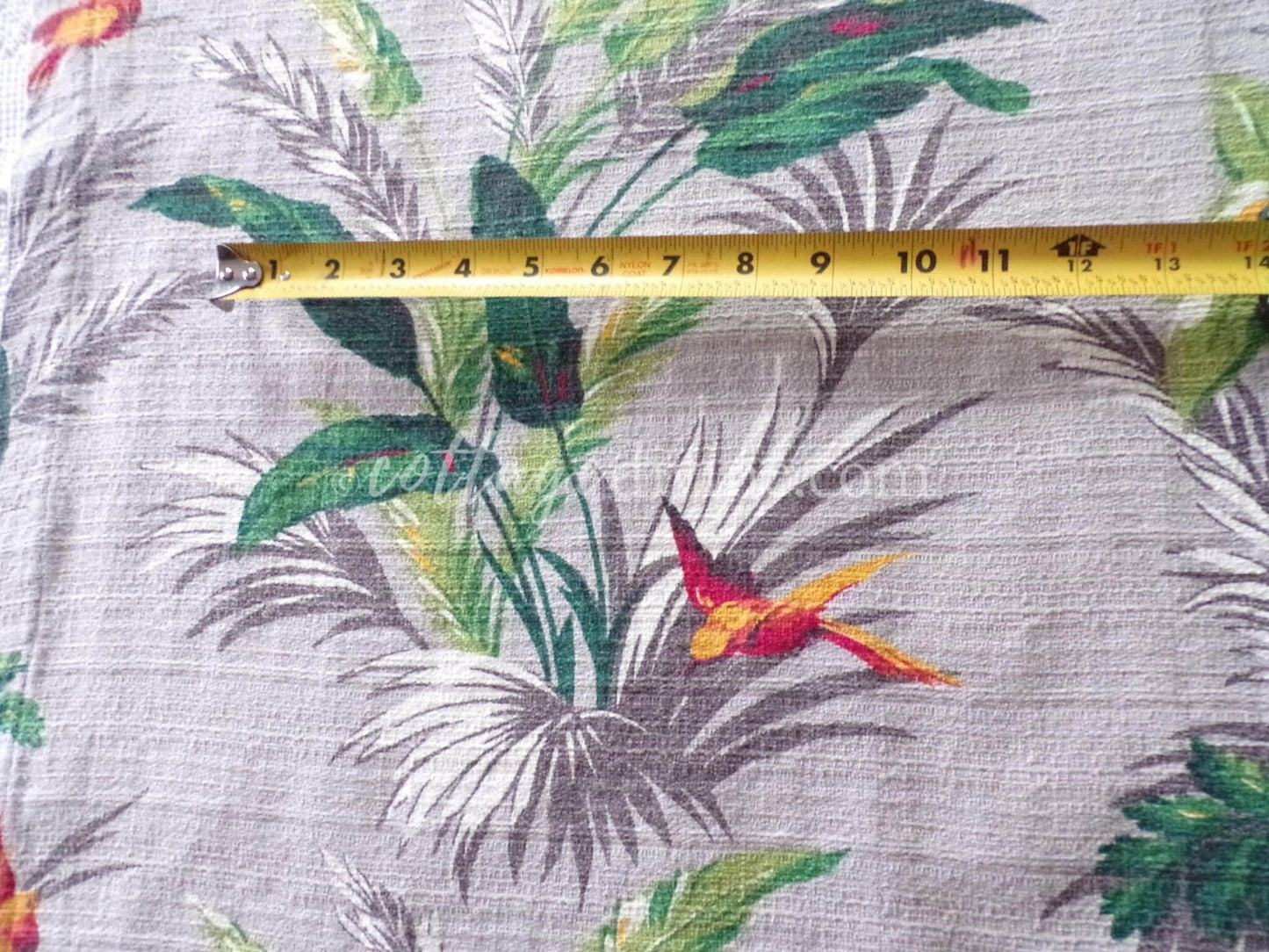 Vintage HUMMINGBIRDS in Flight Barkcloth Fabric Piece, Great Tropical Vibes, 19" x 39" inches, Ideal for DIY Pillows, Wall Art, #2