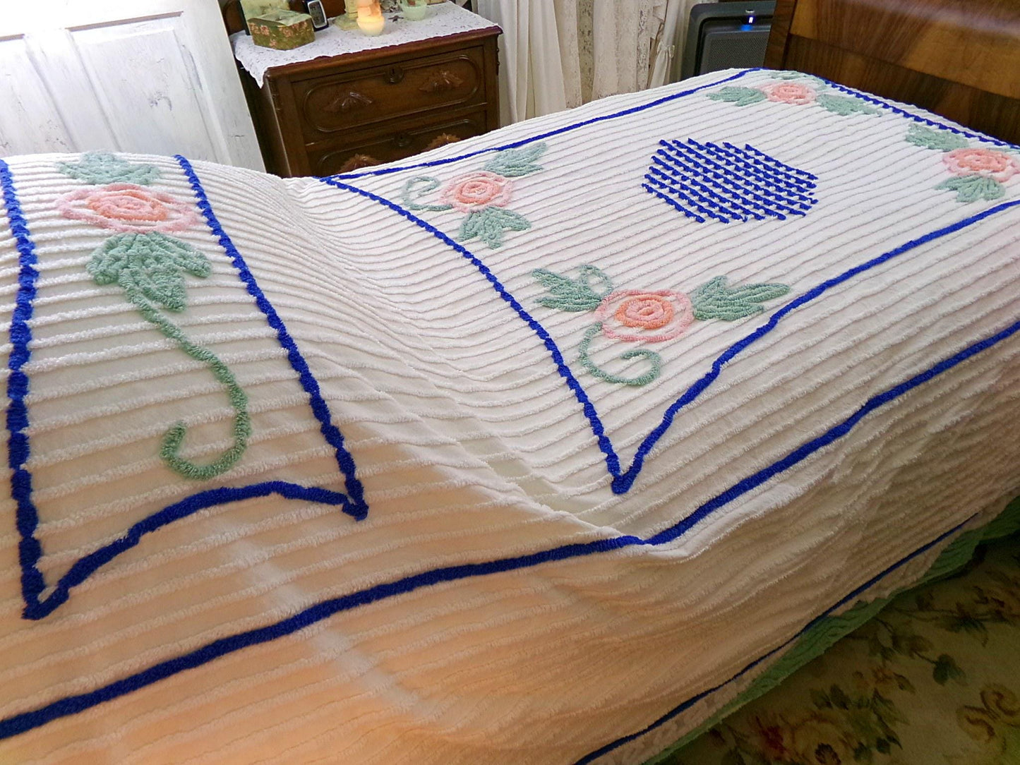 Cottage Style Vintage Chenille Bedspread, Lovely Pink Roses on White Cotton, TWIN Size Summer Coverlet