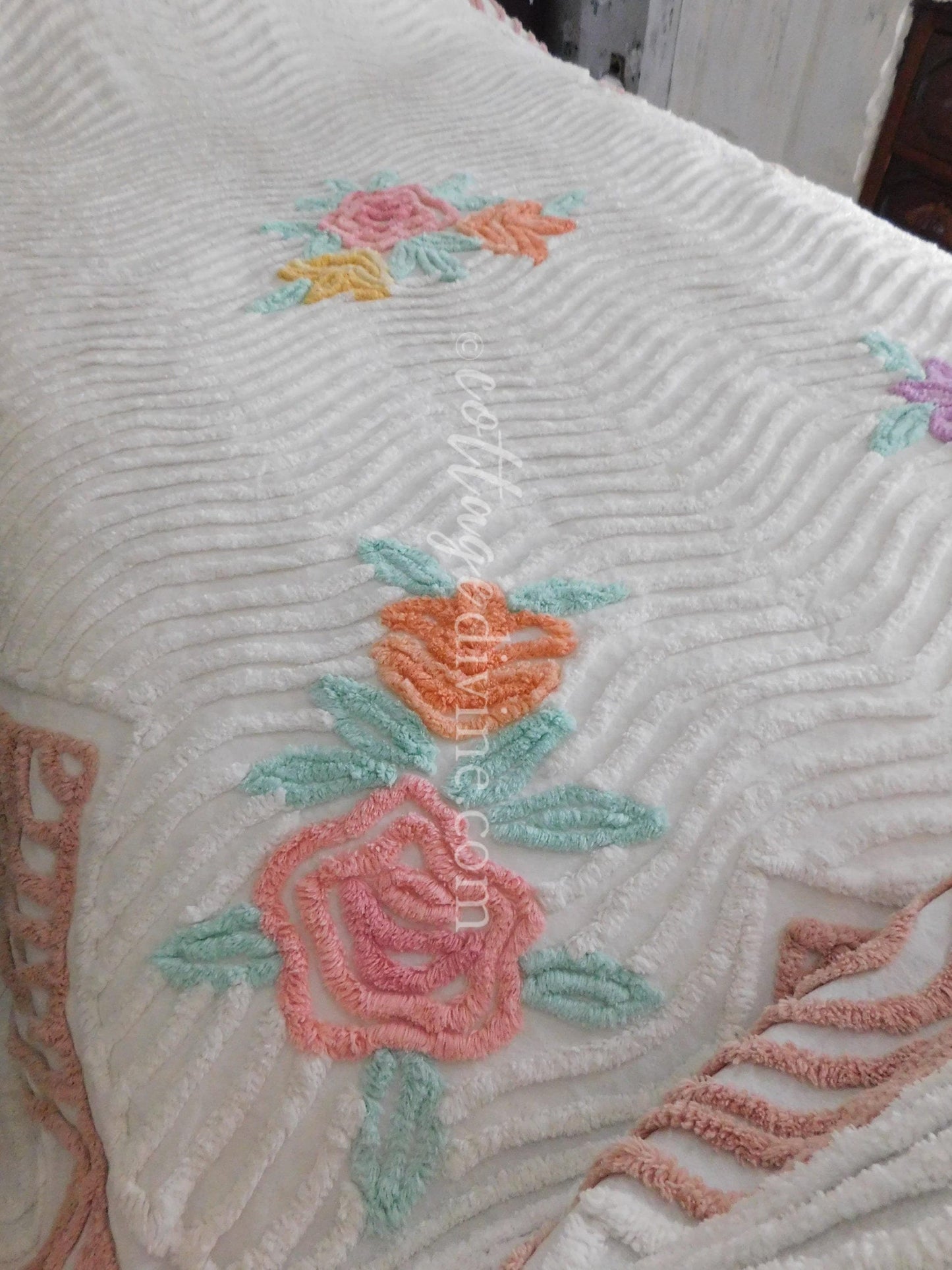 Grandma's Cottage Chic 1950s White Rose Floral Vintage Chenille Bedspread, Full