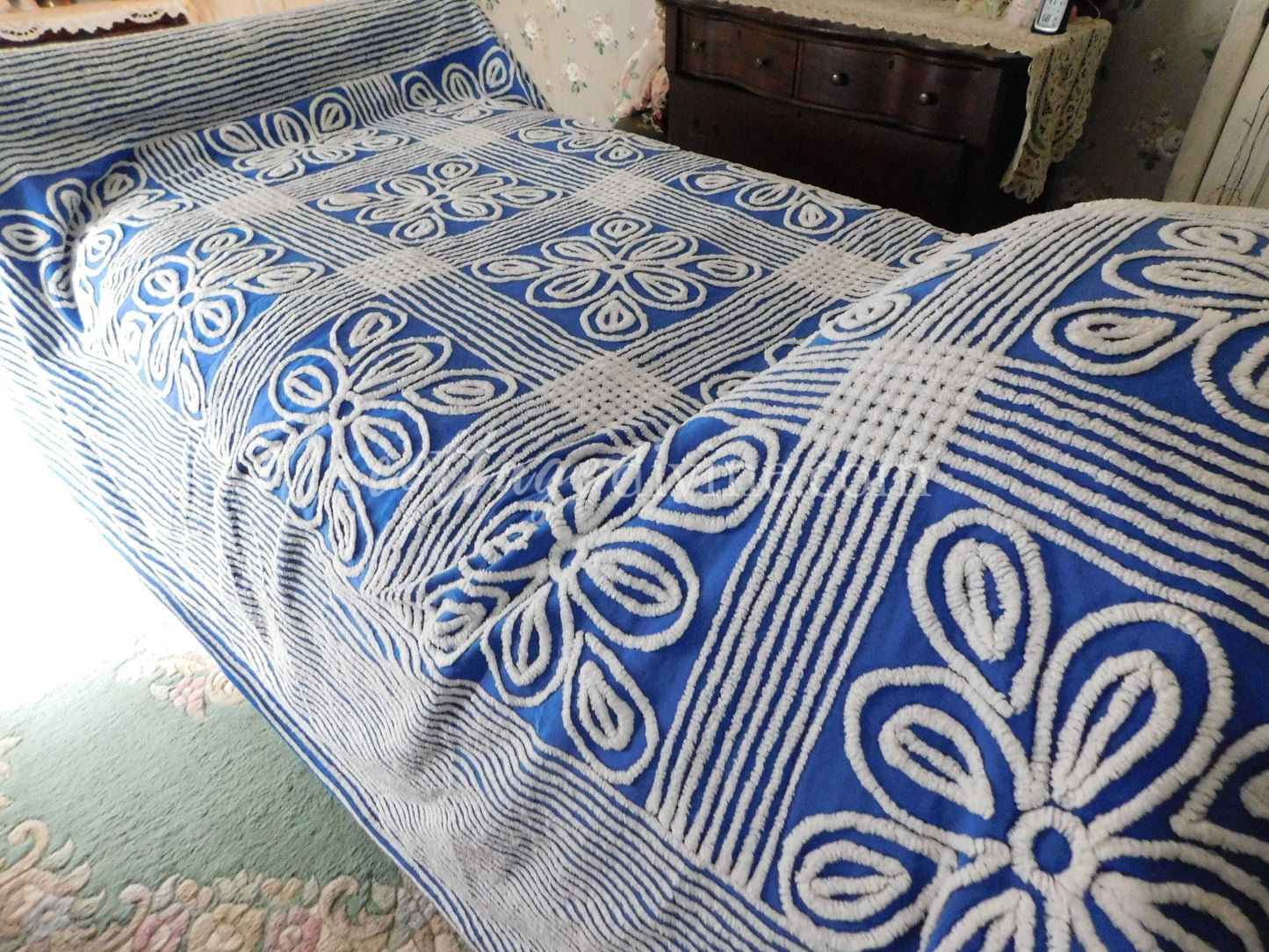 Shabby Chic Coastal Cottage Royal Blue Bold Floral Vintage Chenille Bedspread, FULL, Cotton