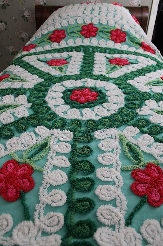 Dazzling Vintage Green Chenille Bedspread, Plush Cherry Pink Red Roses, Full Size
