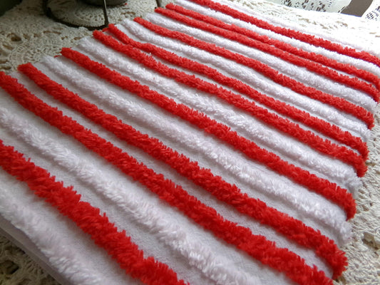 candy cane striped chenille fabric, red & white stripe vintage sewing material for Christmas stockings, holiday crafts, 18" x 24" piece