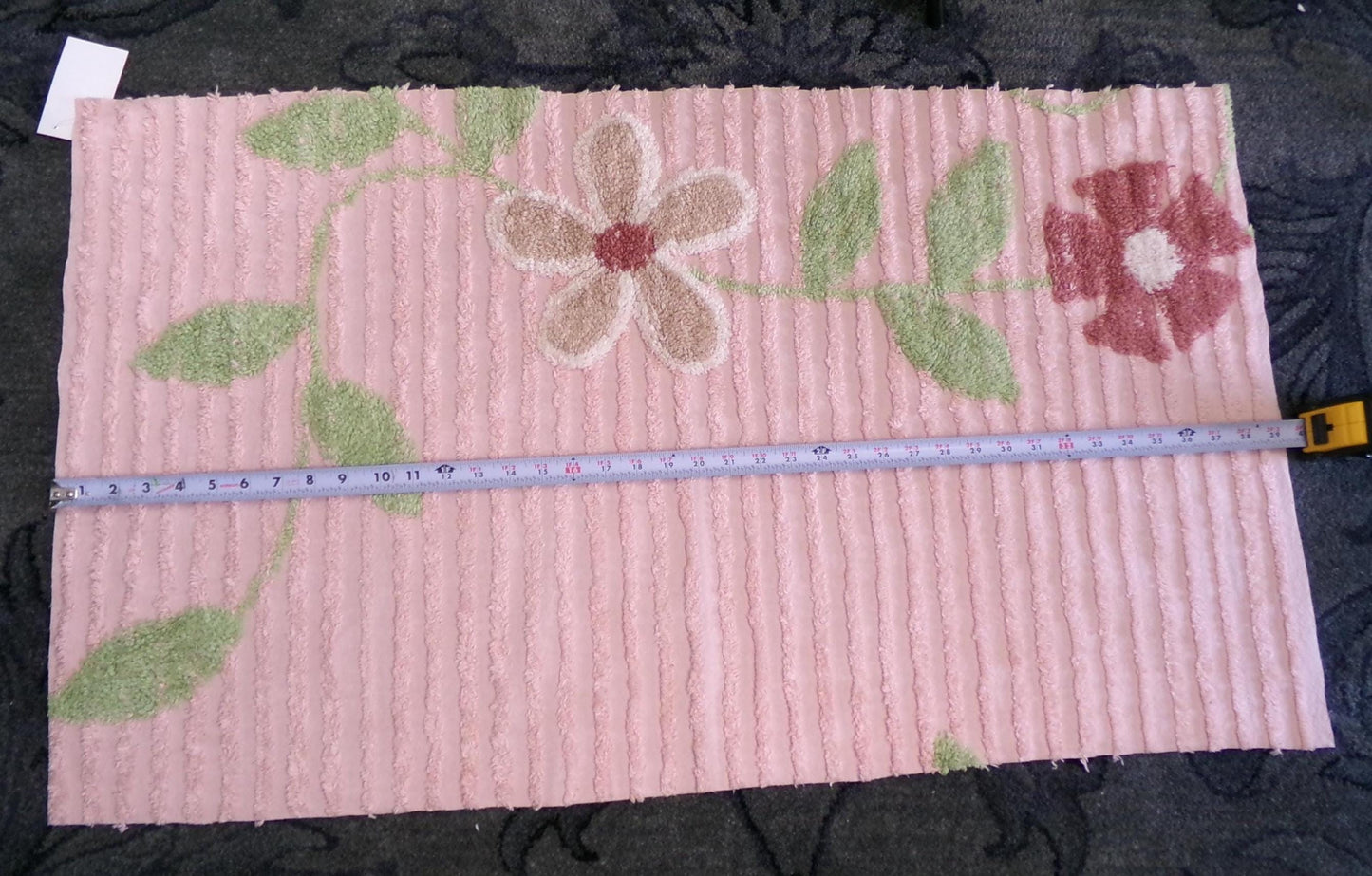 big daisies pink vintage style chenille fabric, thickly tufted flowers, 22"x 37" inch piece of quilt & sewing material, great for pillow