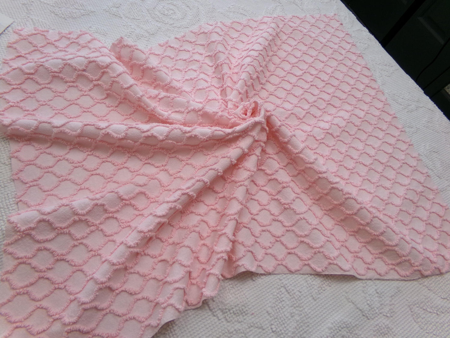 Precious Pink Vintage Chenille Fabric Piece, Textured Eternity Link Design, Quilt Material for Sewing & Crafts, 18" x 24"