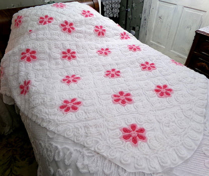 whimsical wonderland vintage chenille bedspread, pink roses in snowy white plush swirls, full size cotton bedding