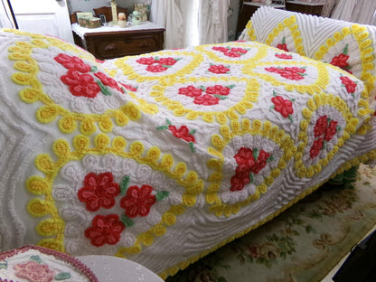 sweetheart vintage chenille bedspread with brilliant hearts, roses & curlicue swirls on white 100% cotton, MCM aesthetic, FULL size bedding