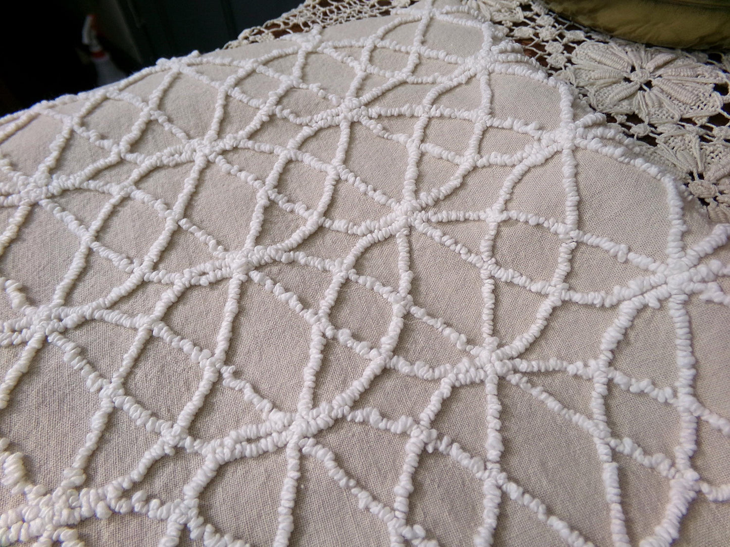 Cafe Mocha Vintage Chenille Fabric, Skinny Tuft Illusion Design, 18" x 24" Piece Quilt Material