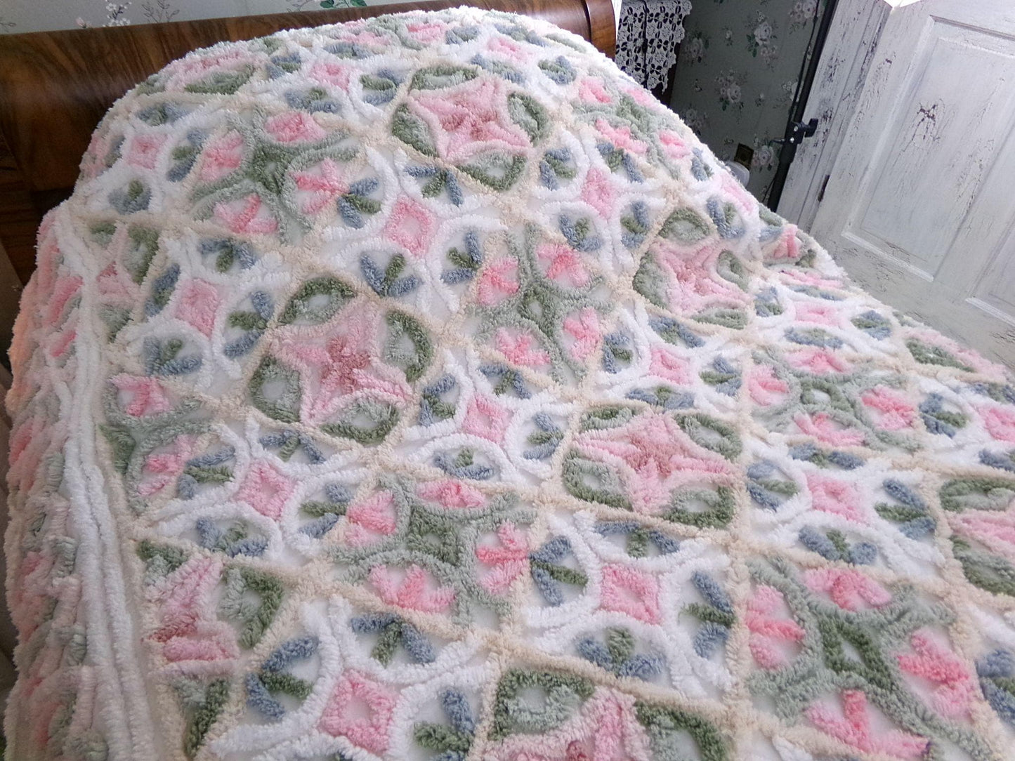 pink sea urchins twin size chenille bedspread, white cotton vintage cottage style bedding, boxed & fitted luxury design with ruffle skirt
