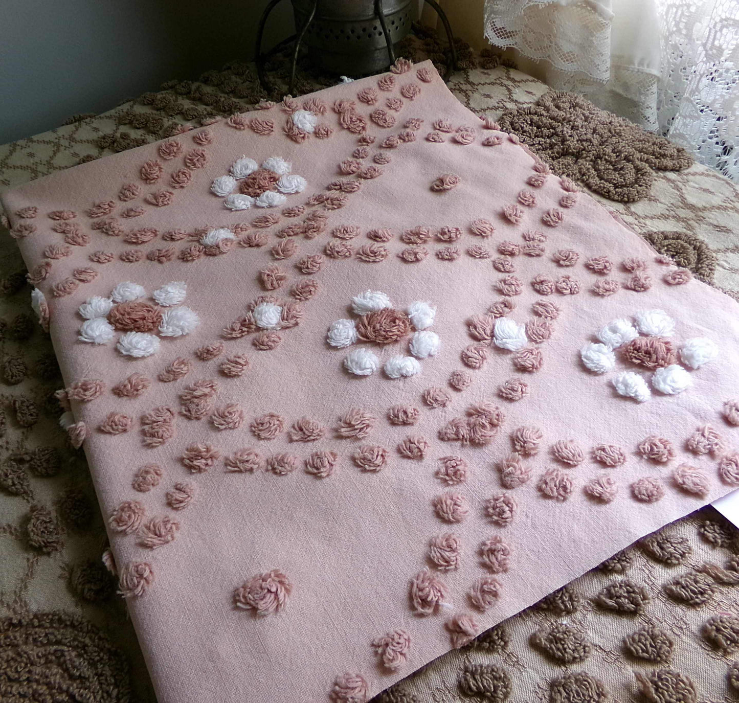 Boho Clamshell Daisy Vintage Chenille Fabric, 23" x 20" cut piece, 100% Cotton Handmade Hippie Daisies Design