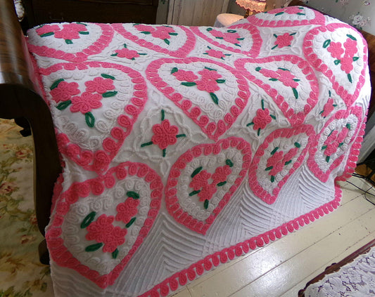 fairytale hearts vintage chenille bedspread, feminine pink & white sweetheart rose trios, romantic full size 100% cotton bedding