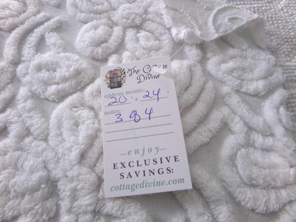 Precious Big Daisy Chenille Fabric, Vintage White Floral Cotton Sewing Material, 20" x 24" inch Piece for Quilting, Pillows & Crafts